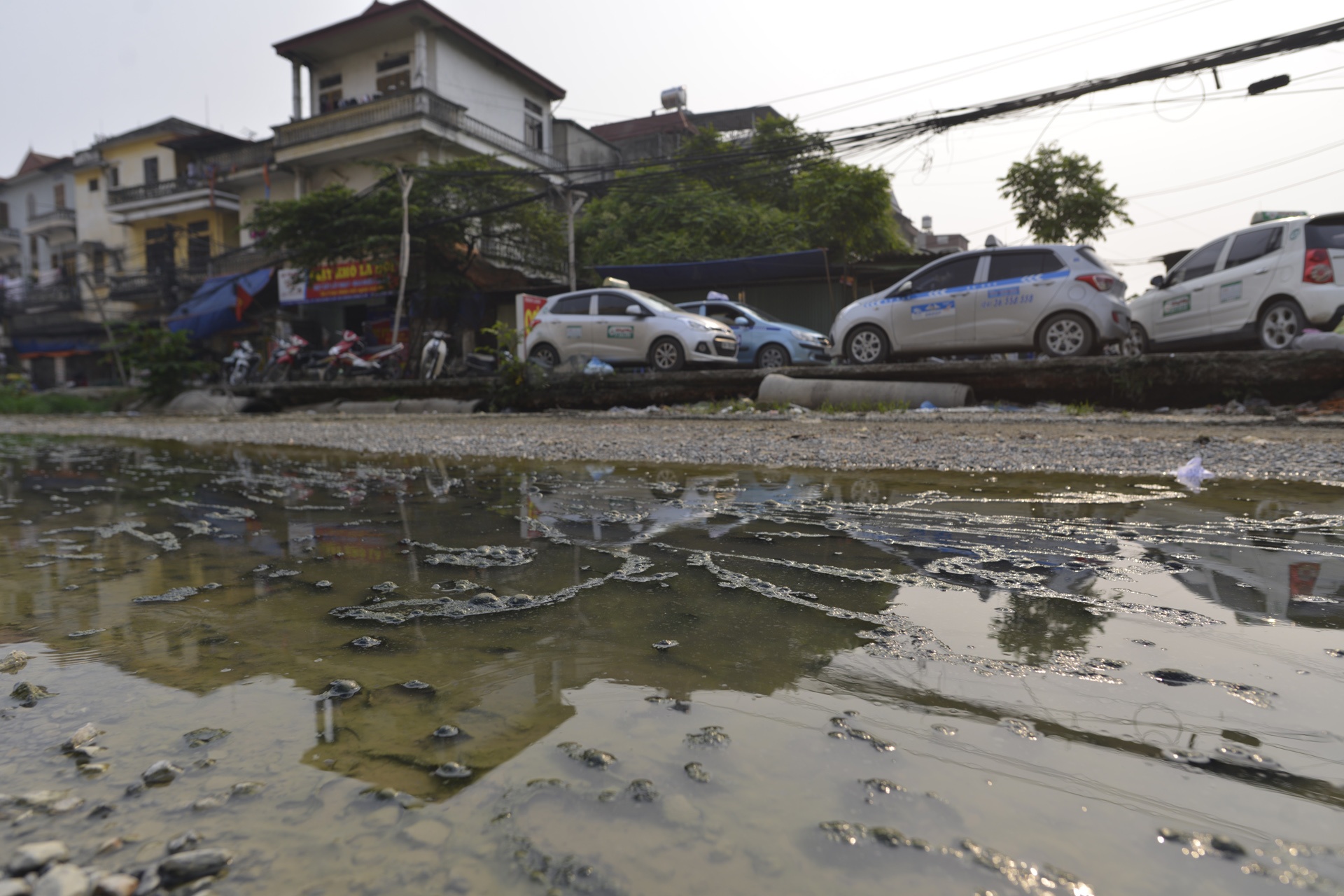 con duong cham tien do,  gay o nhiem moi truong anh 6