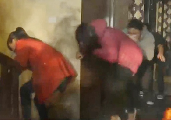 Ky nang thoat hiem khoi dam chay trong nha cao tang hinh anh