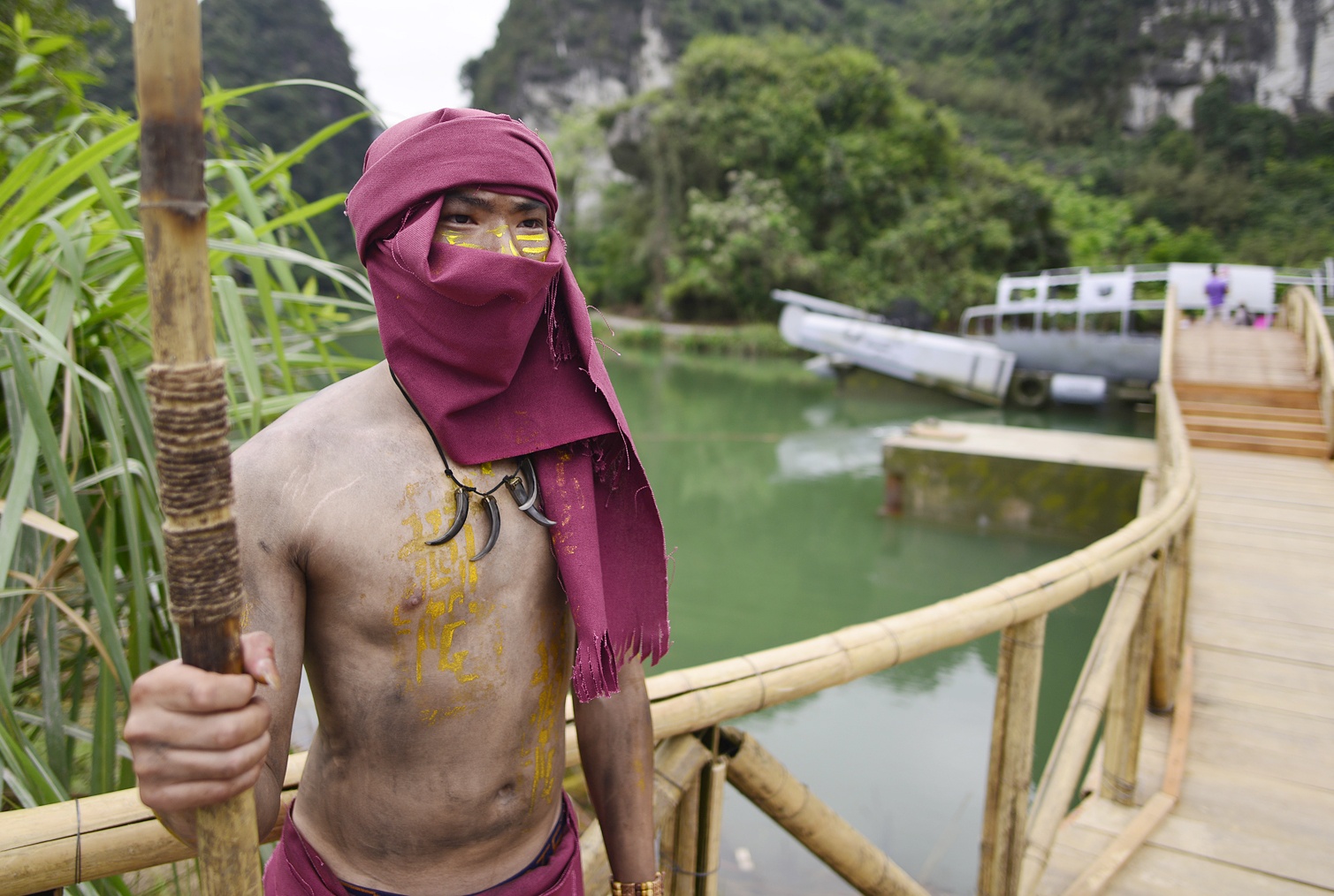 Ngoi lang cua tho dan trong phim Dao dau lau hinh anh