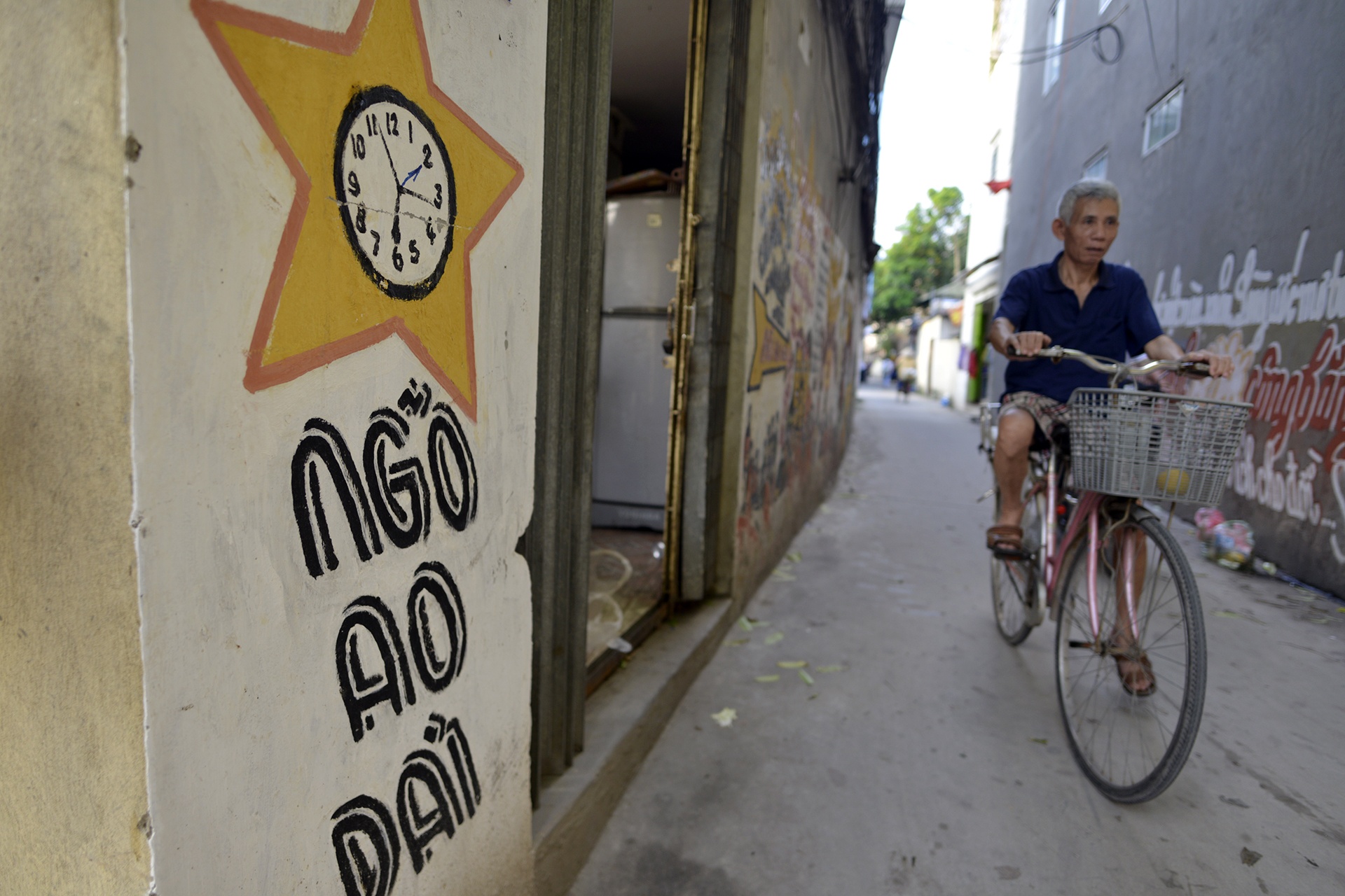 con ngo tranh ve o Ha Noi anh 1