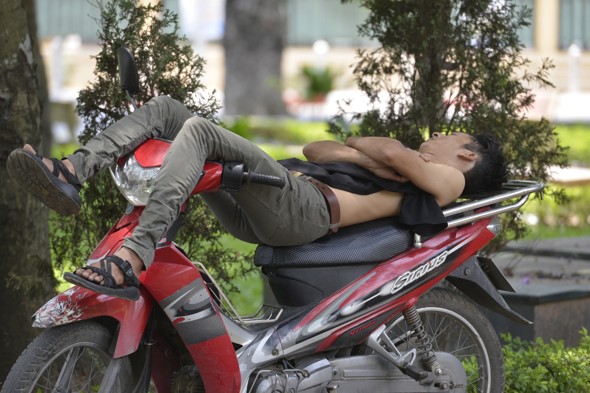 Ha Noi nang nong dau mua anh 13