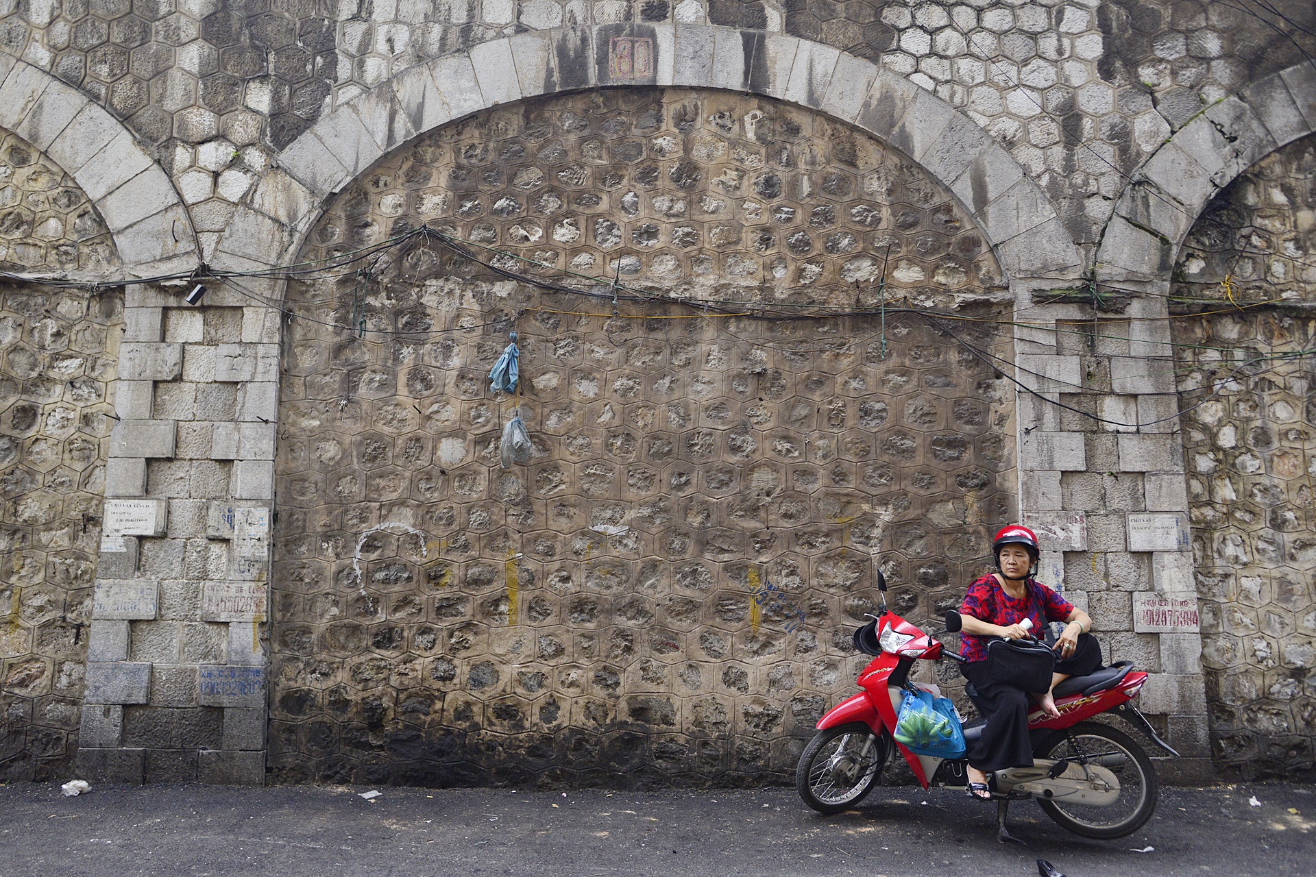 duc thong 131 vom cau Ha Noi anh 4