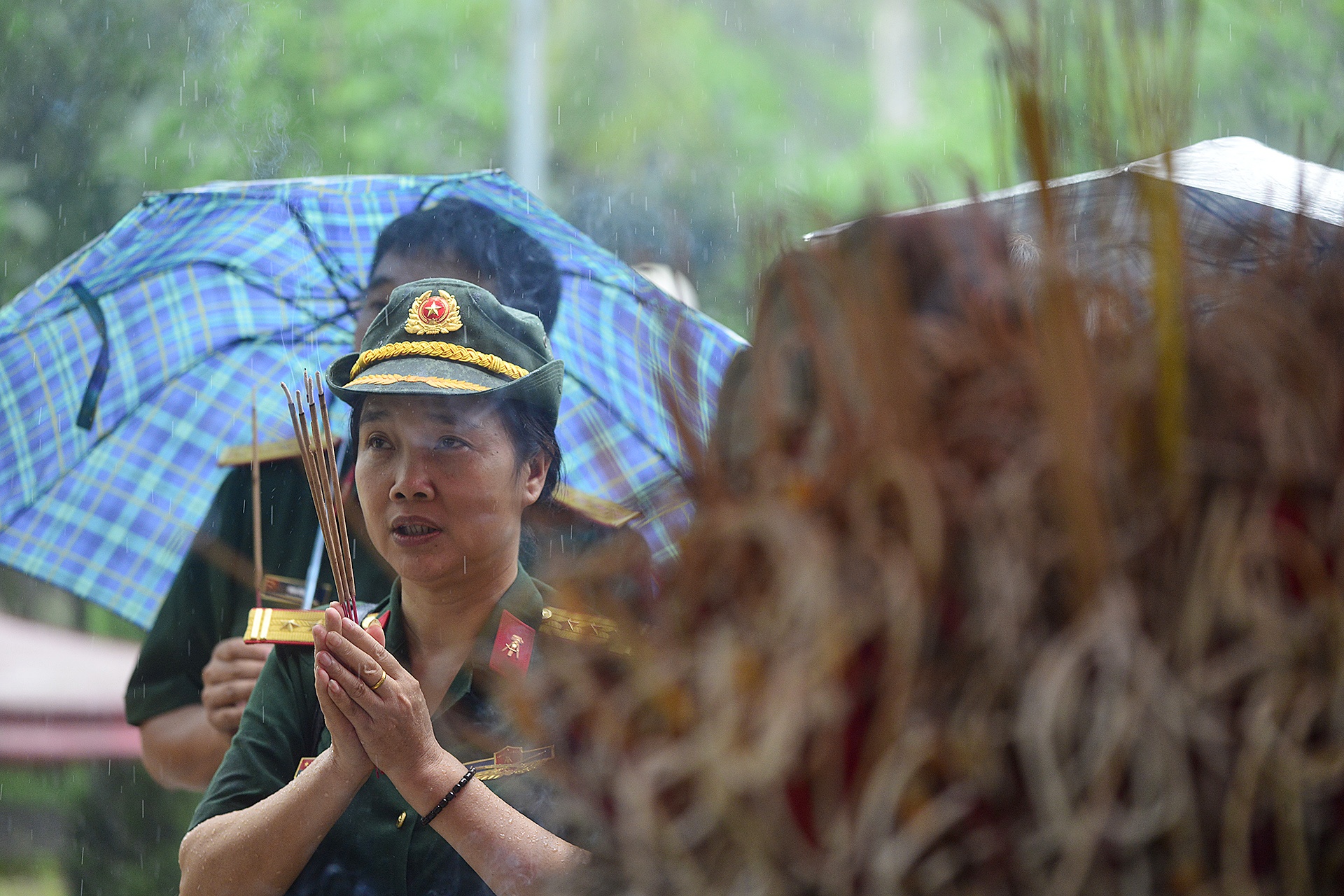 Doi mua tham dong doi tai chien truong Vi Xuyen anh 7