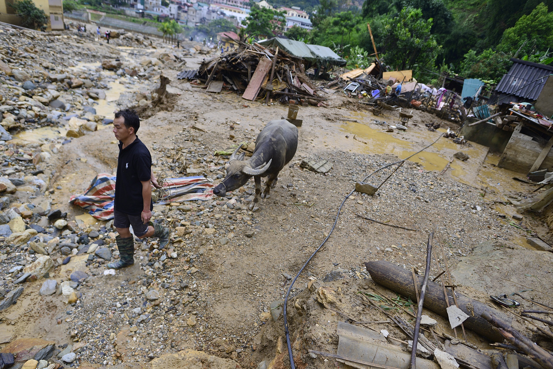hinh anh noi ron lu mu cang chai anh 6