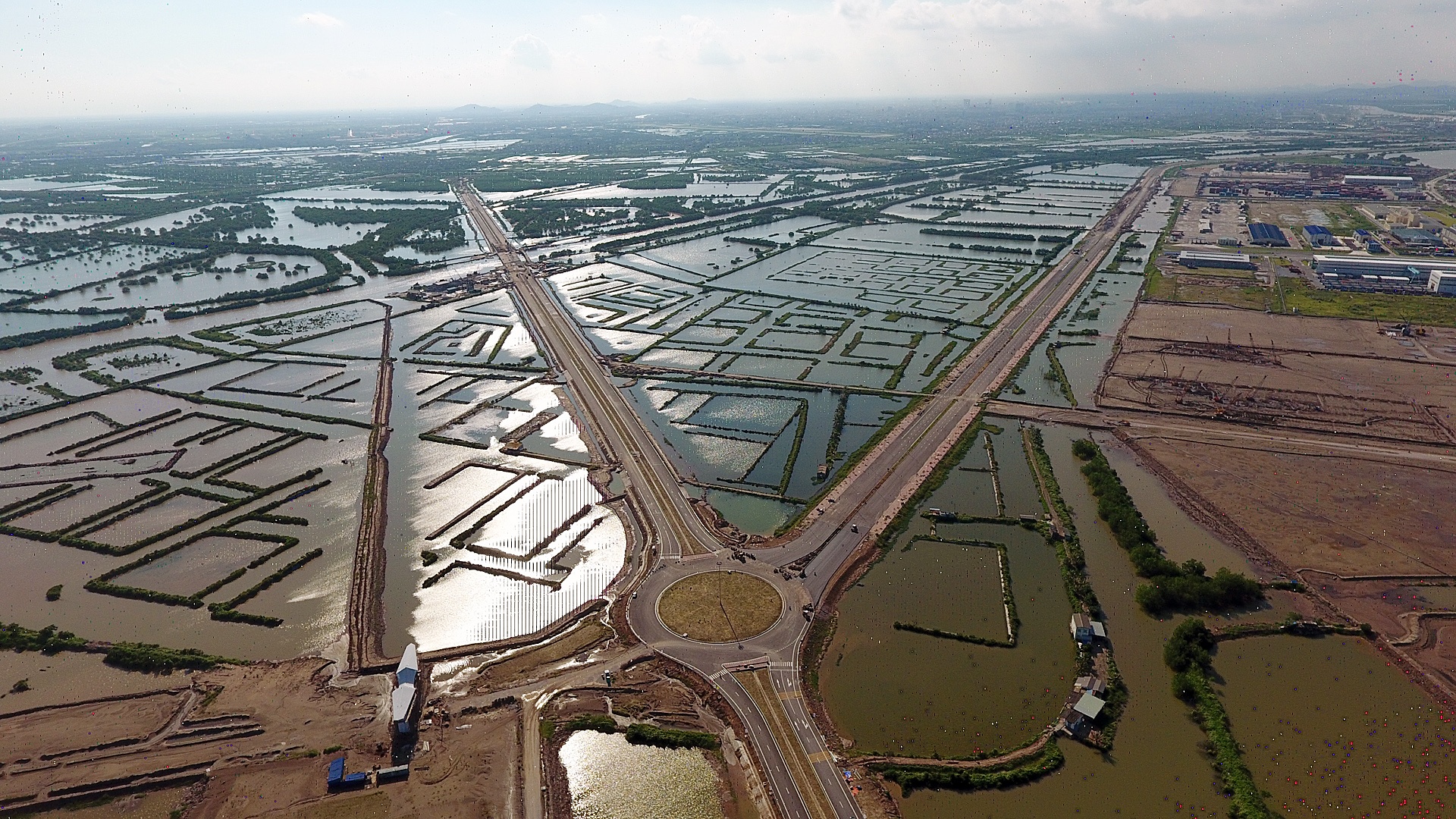 Cau vuot bien dai nhat Viet Nam anh 8