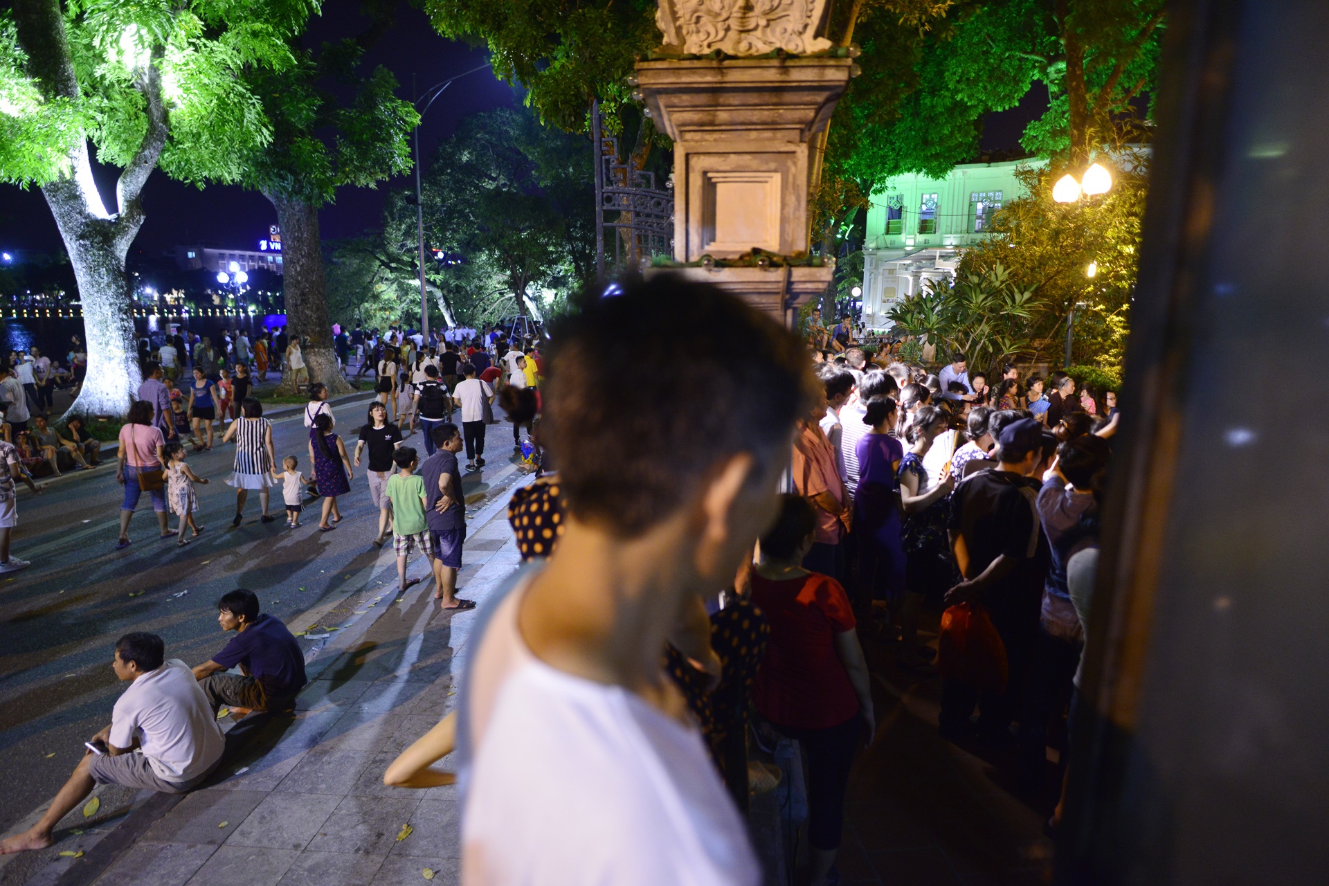 pho di bo dong duc ngay nghi le anh 4