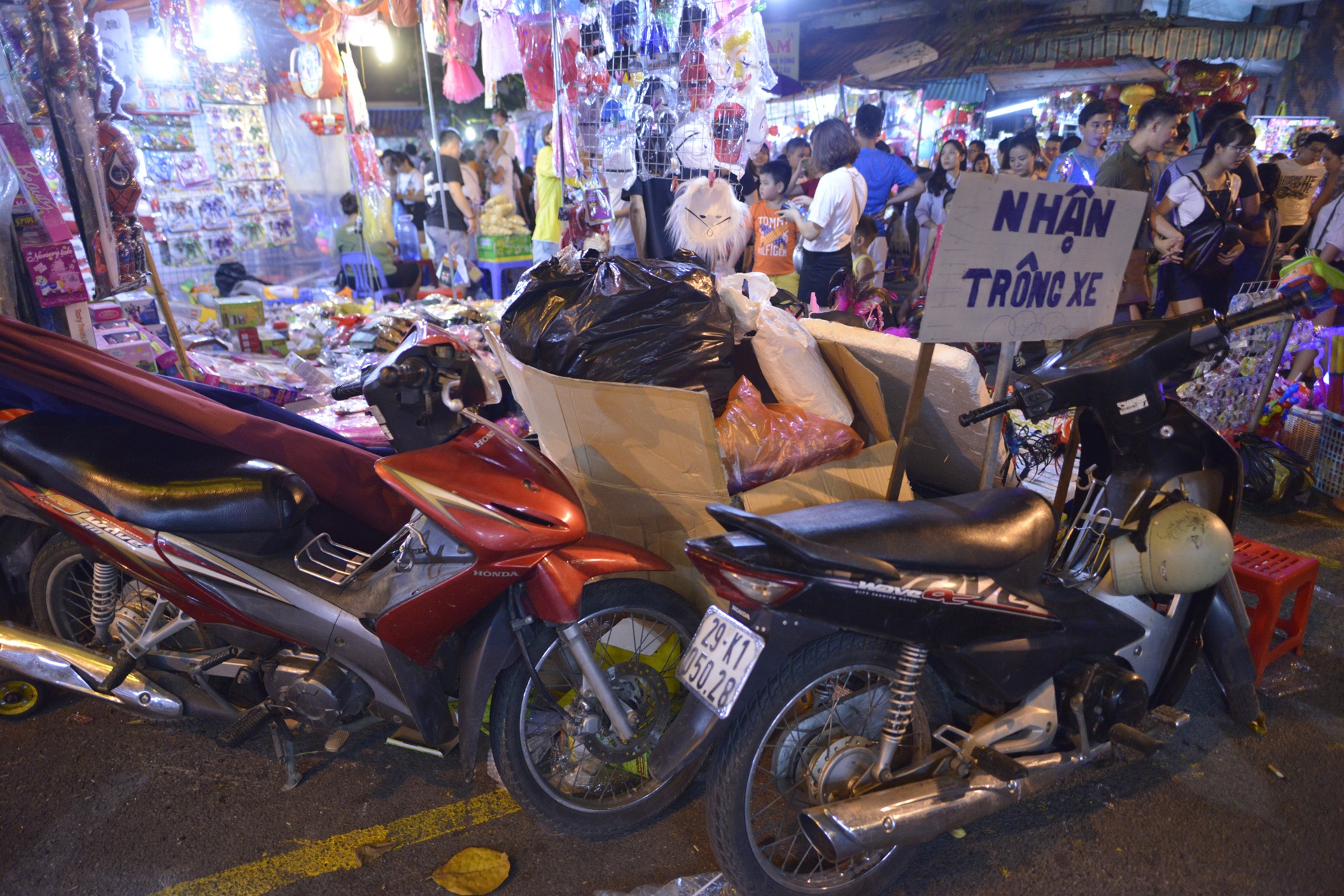 nguoi dan di choi Trung thu som anh 11