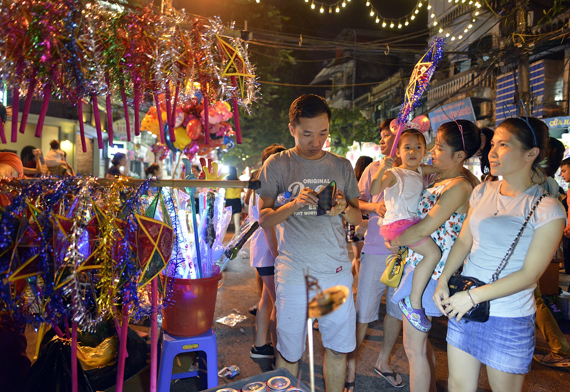 nguoi dan di choi Trung thu som anh 5