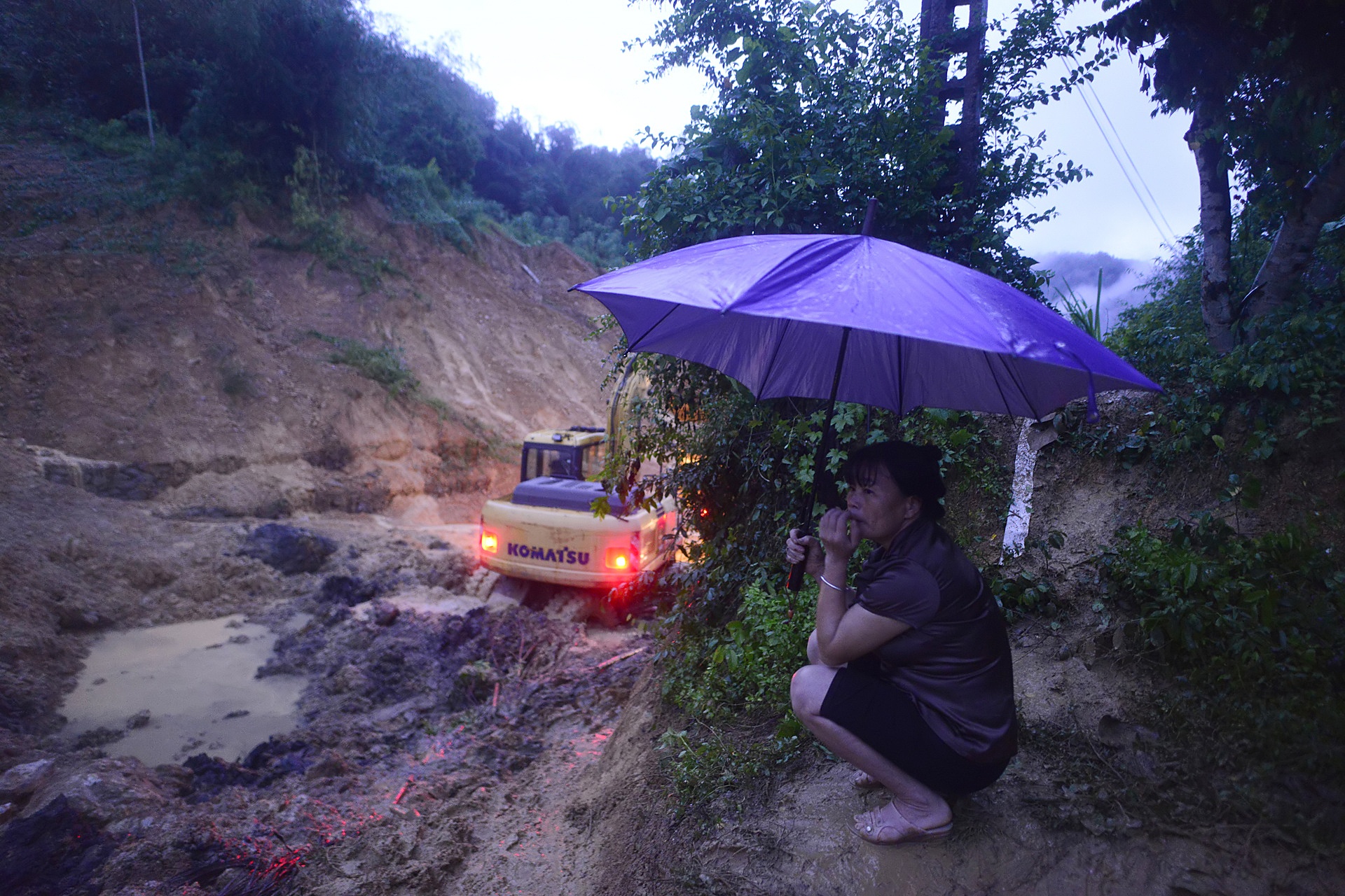 sat lo nghiem trong duong len Da Bac,  Hoa Binh anh 8