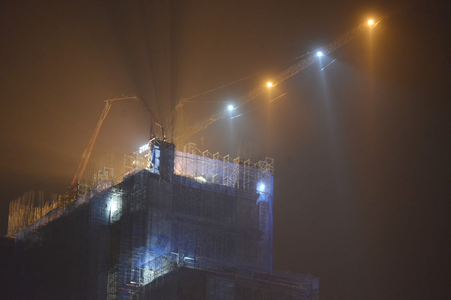 Khoi mu bao phu Ha Noi anh 15