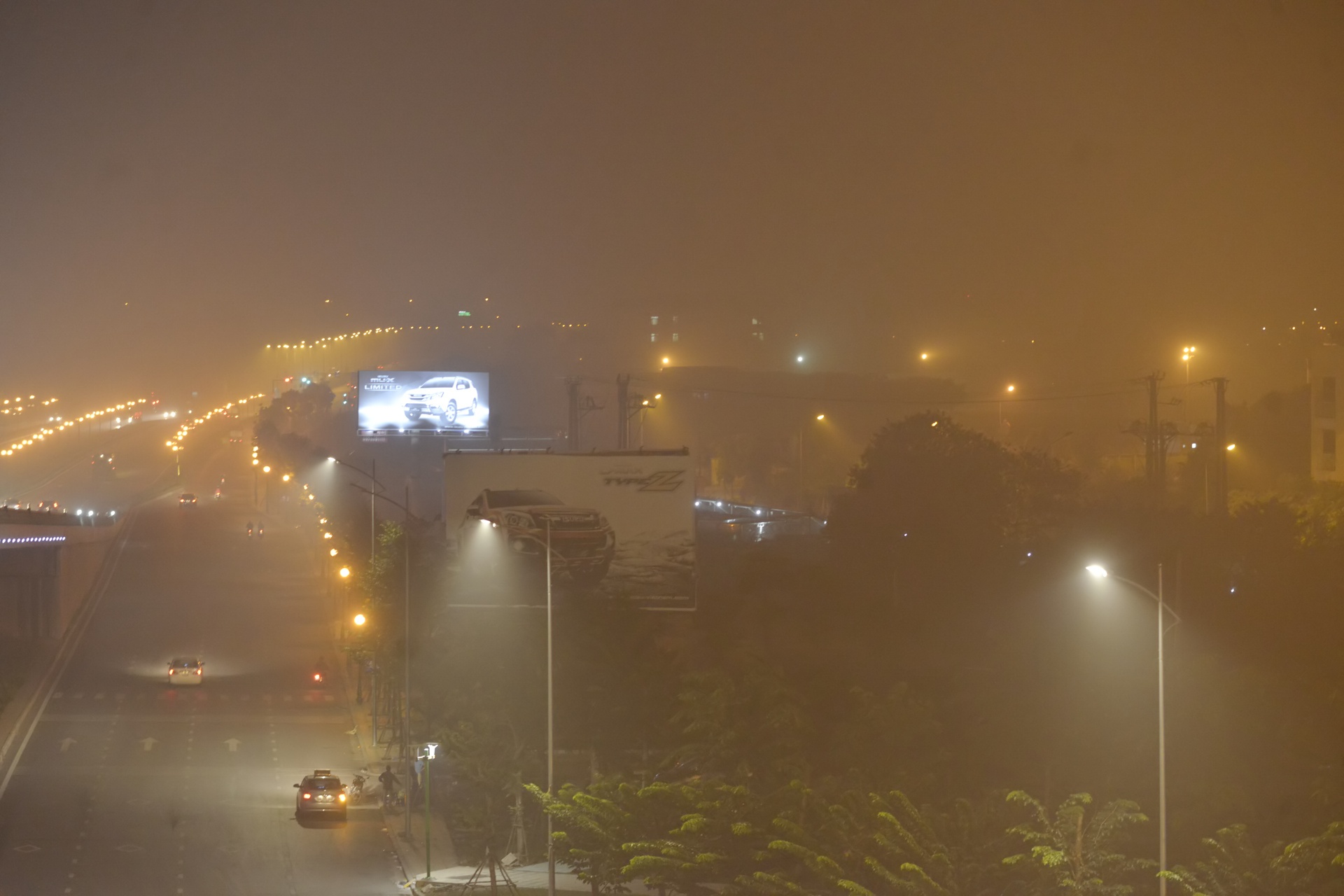 Khoi mu bao phu Ha Noi anh 7