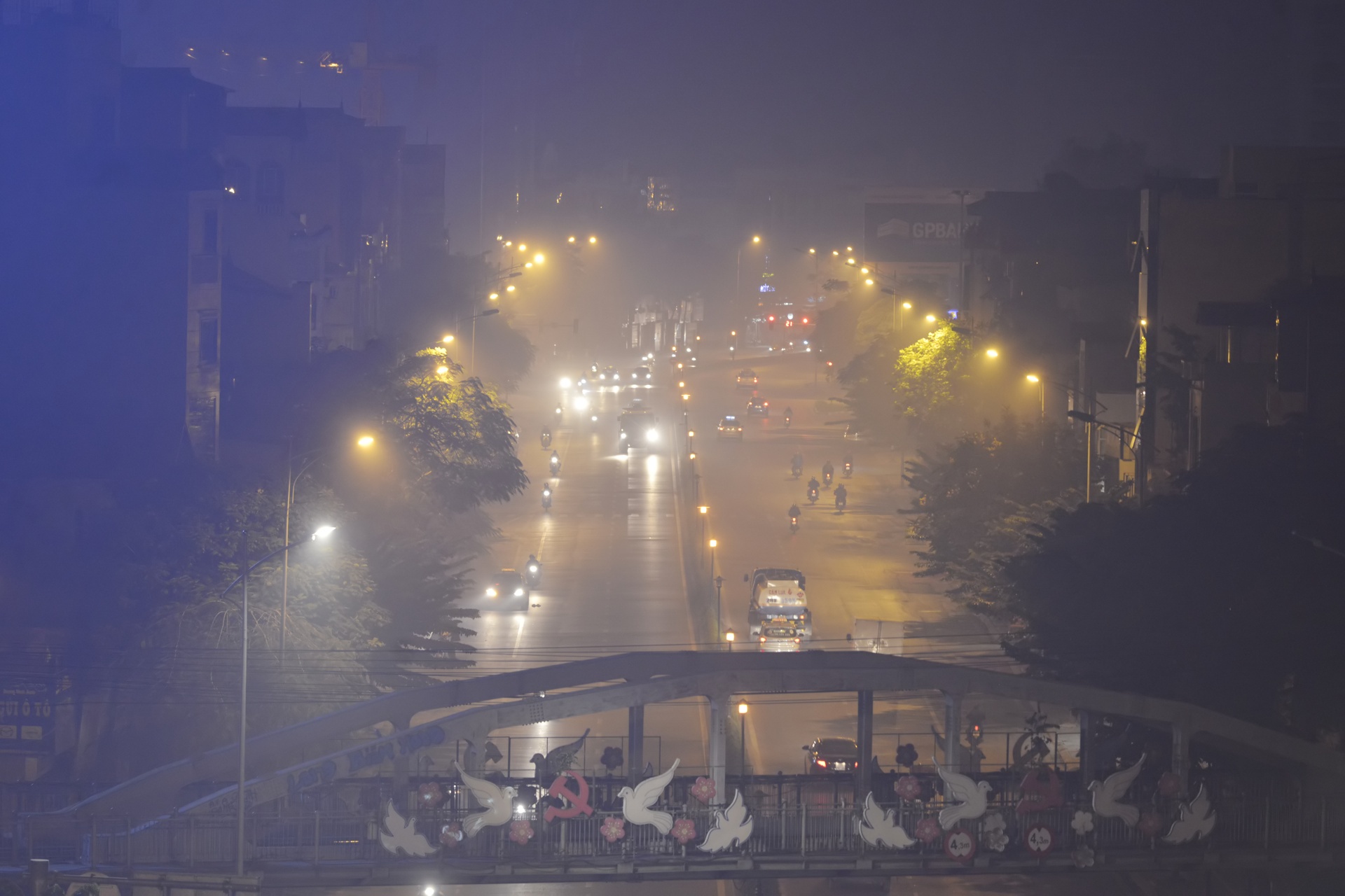 Khoi mu bao phu Ha Noi anh 8