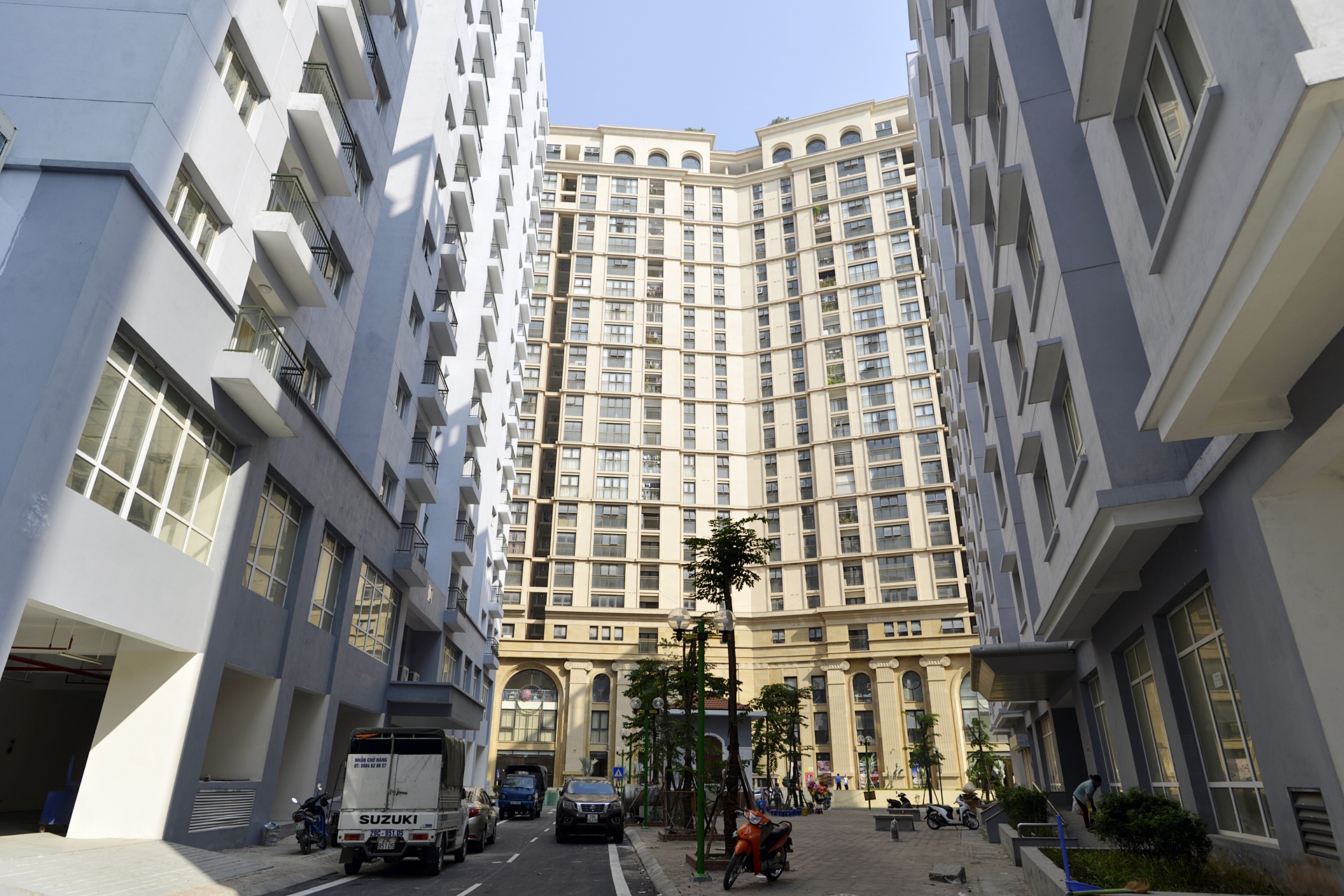 nhung chung cu tai dinh cu bo hoang va it nguoi o anh 7