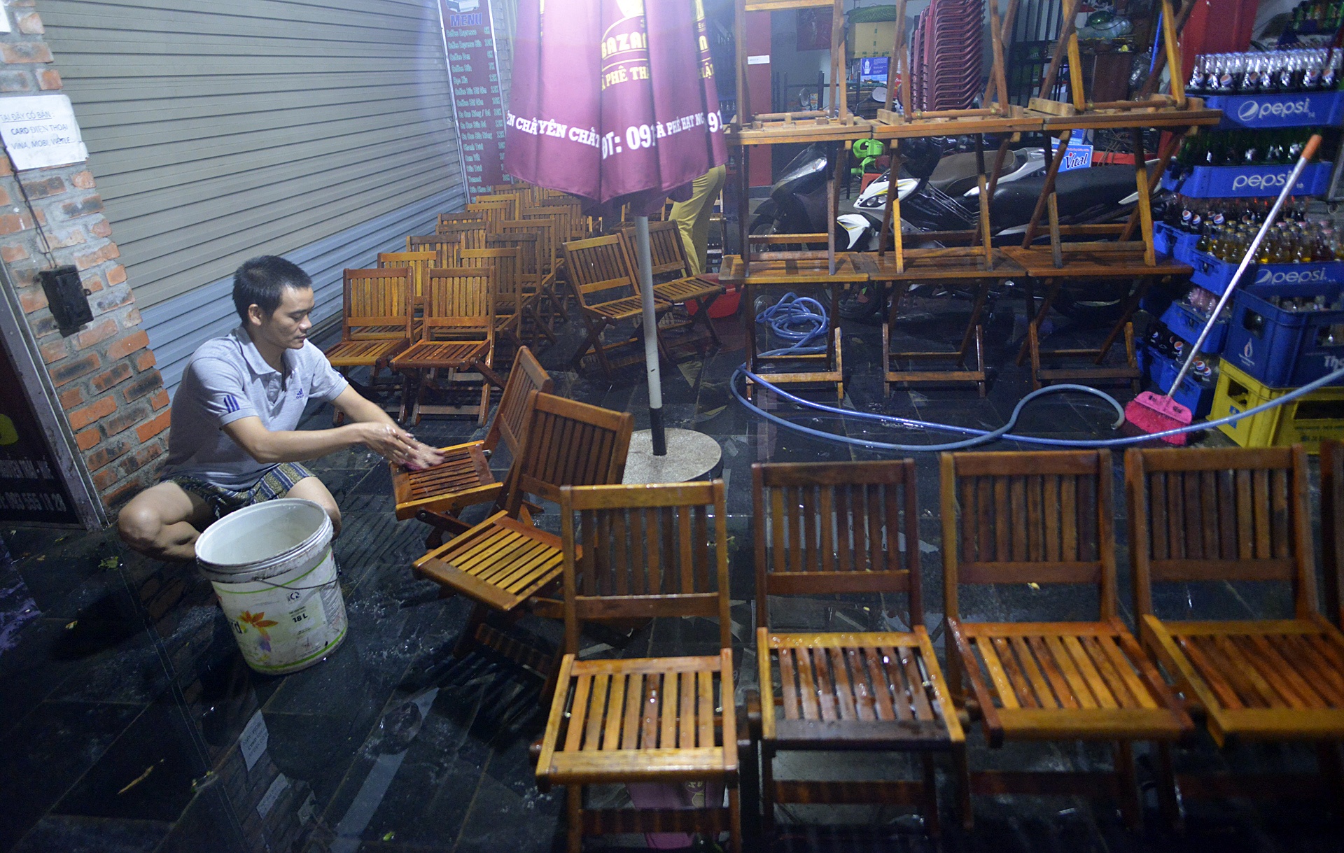 cuoc song nguoi dan Hue bi dao lon vi mua lut anh 7