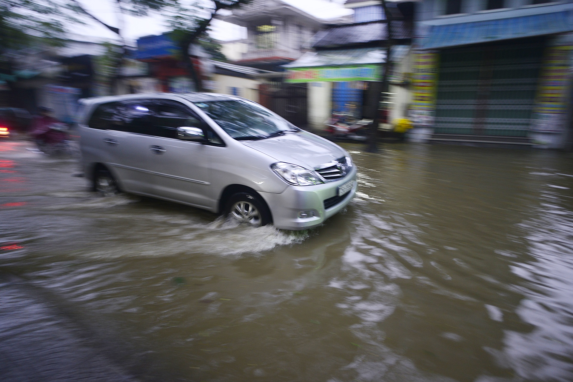 cuoc song nguoi dan Hue bi dao lon vi mua lut anh 9