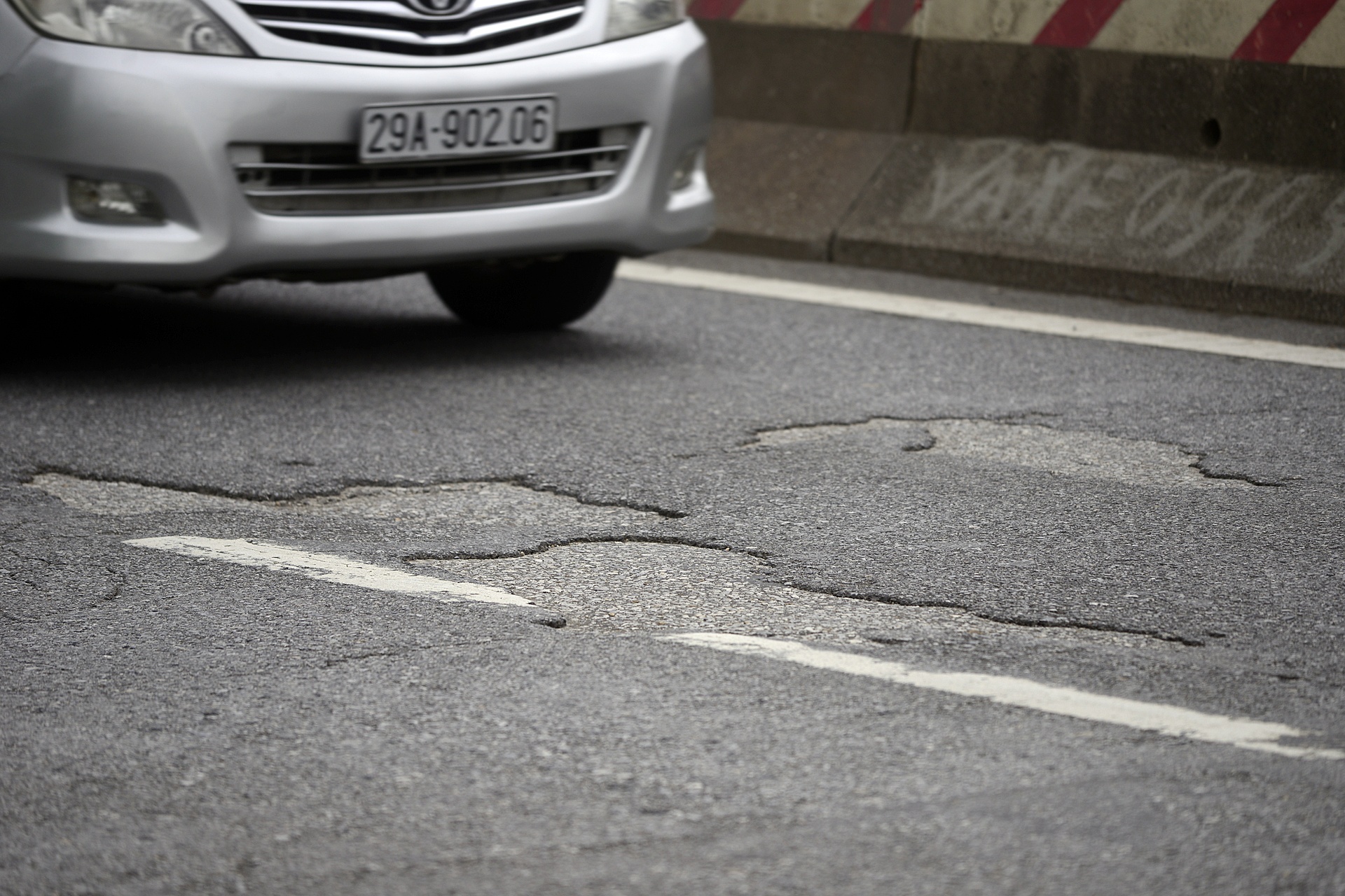 nhieu tuyen duong vanh dai bi xuong cap anh 13