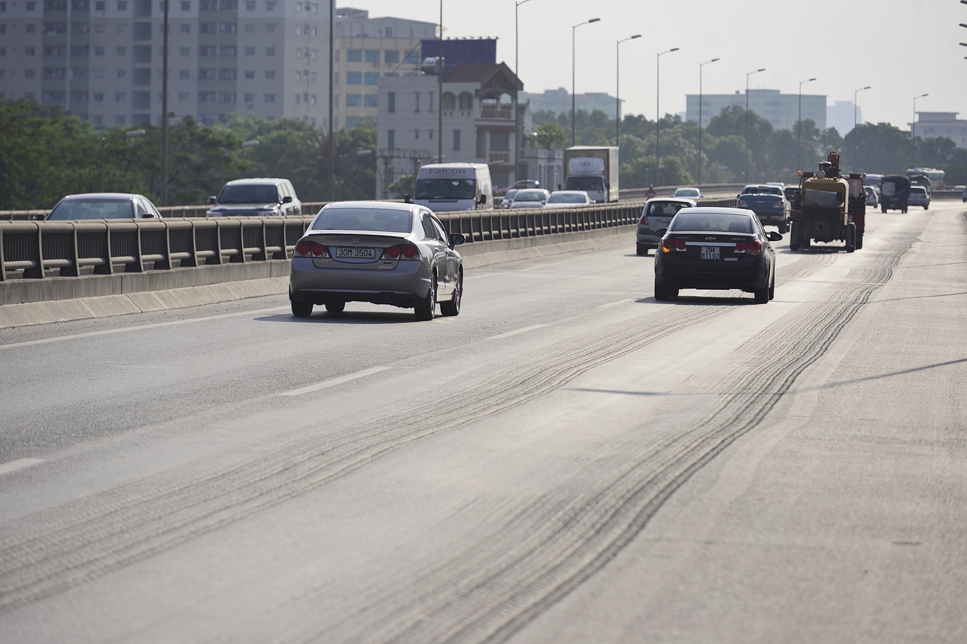 nhieu tuyen duong vanh dai bi xuong cap anh 7