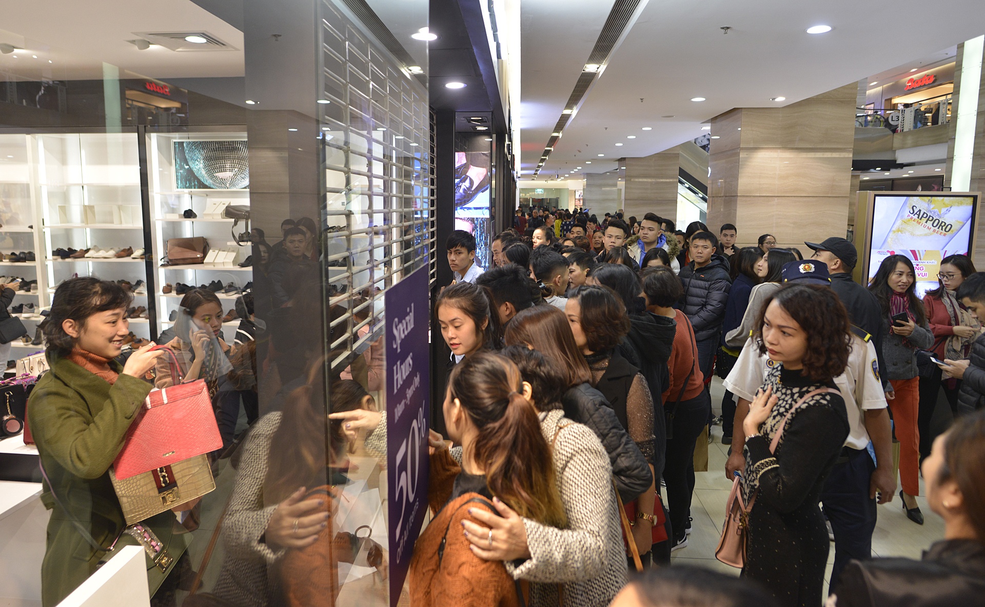 xep hang dai cho mua hang dip black friday anh 2