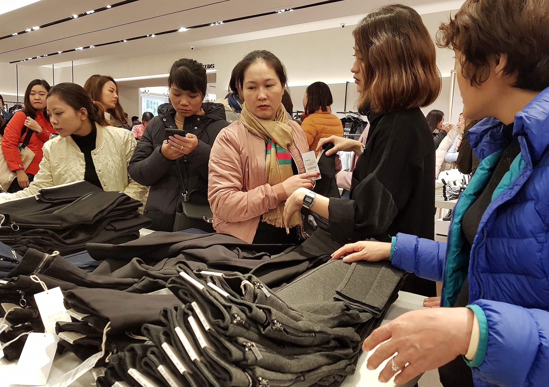 xep hang dai cho mua hang dip black friday anh 4