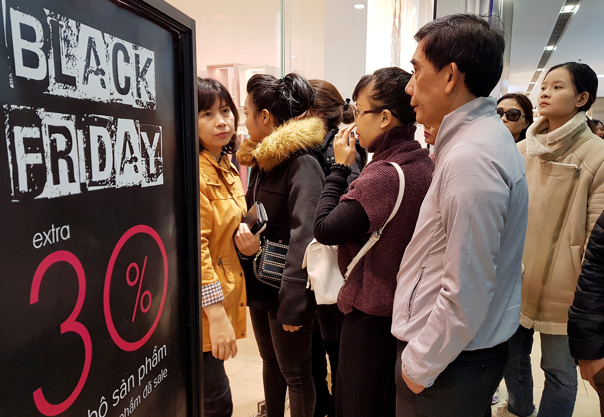 xep hang dai cho mua hang dip black friday anh 9