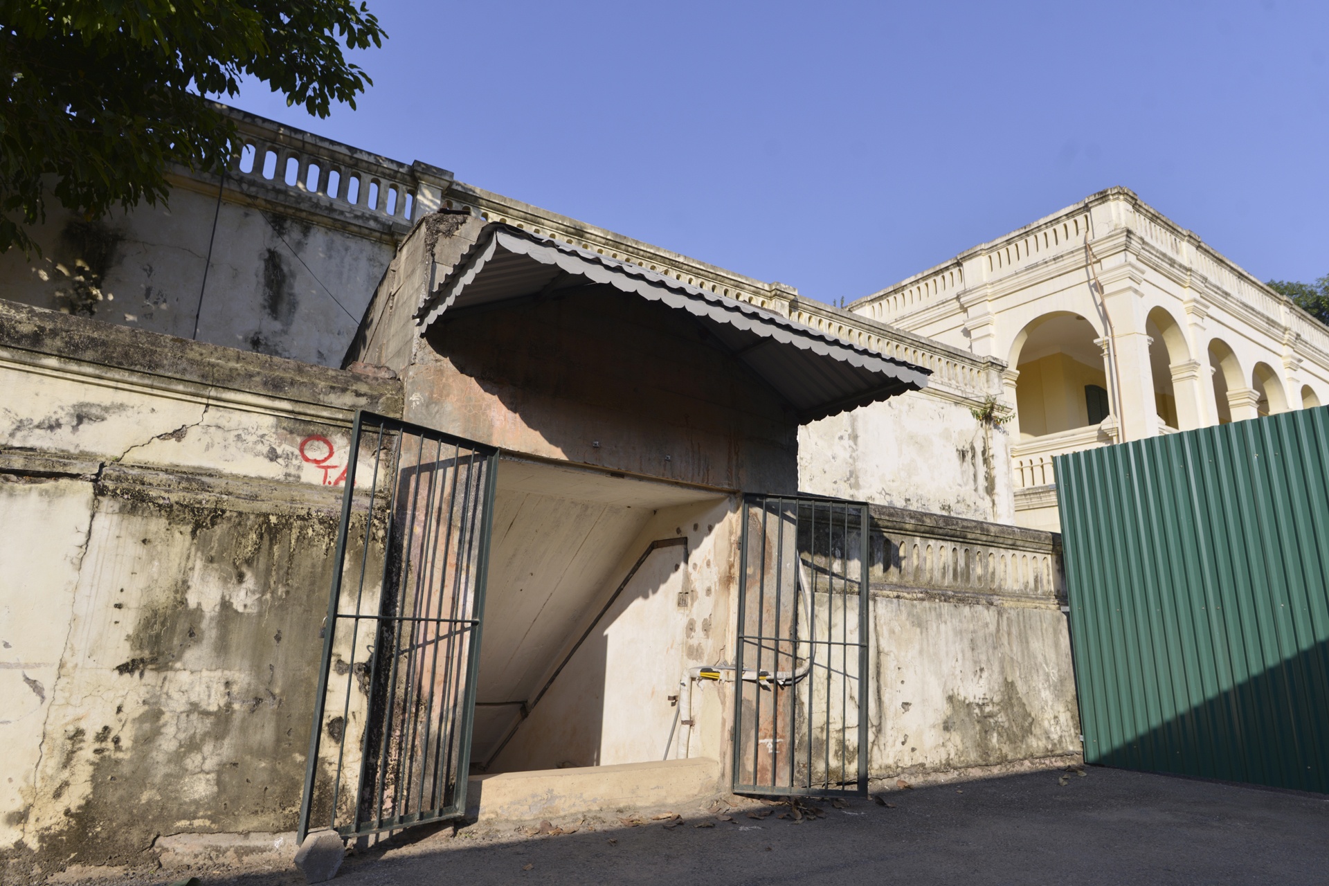 ham chi huy chong bom nguyen tu o Ha Noi anh 1