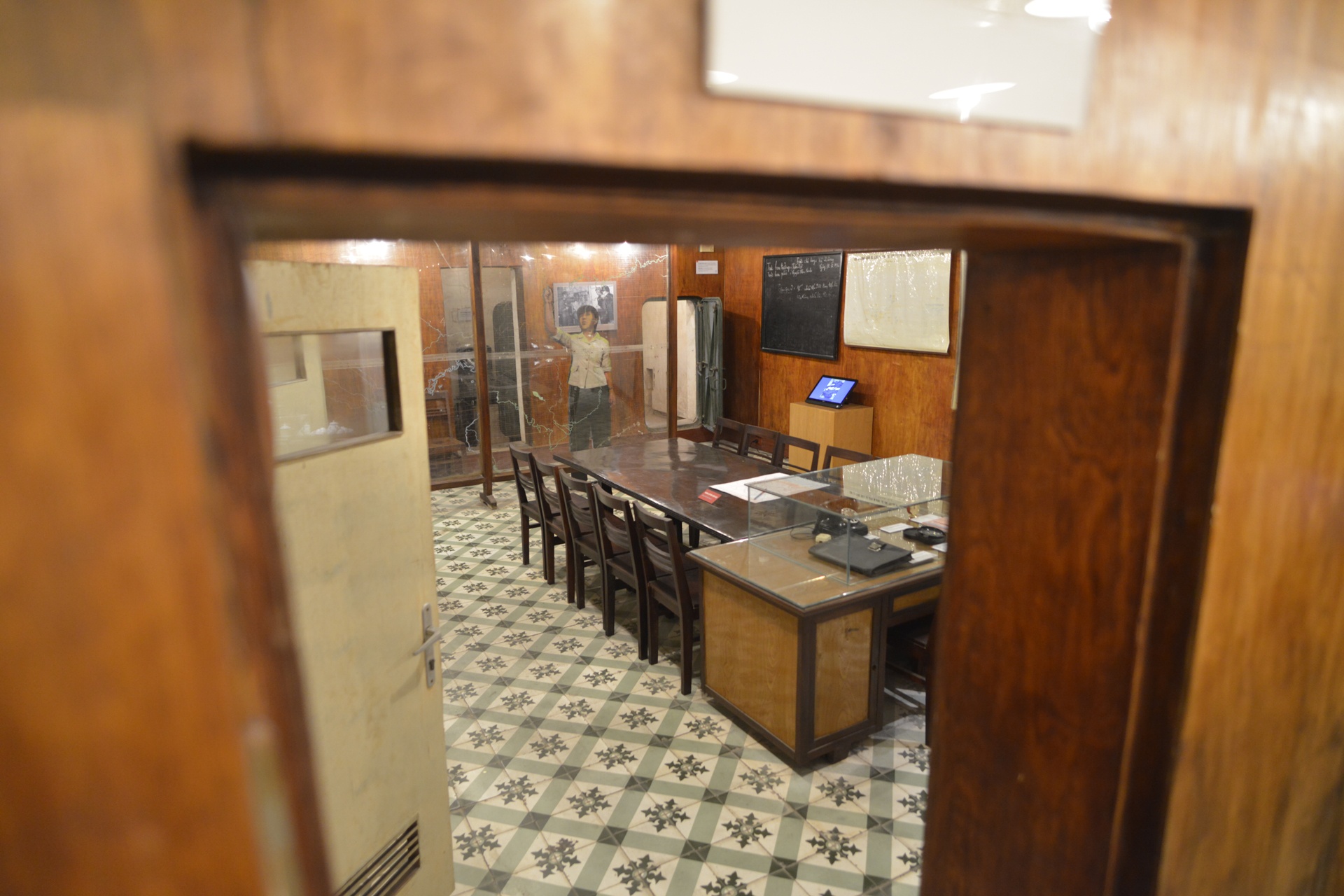 ham chi huy chong bom nguyen tu o Ha Noi anh 6