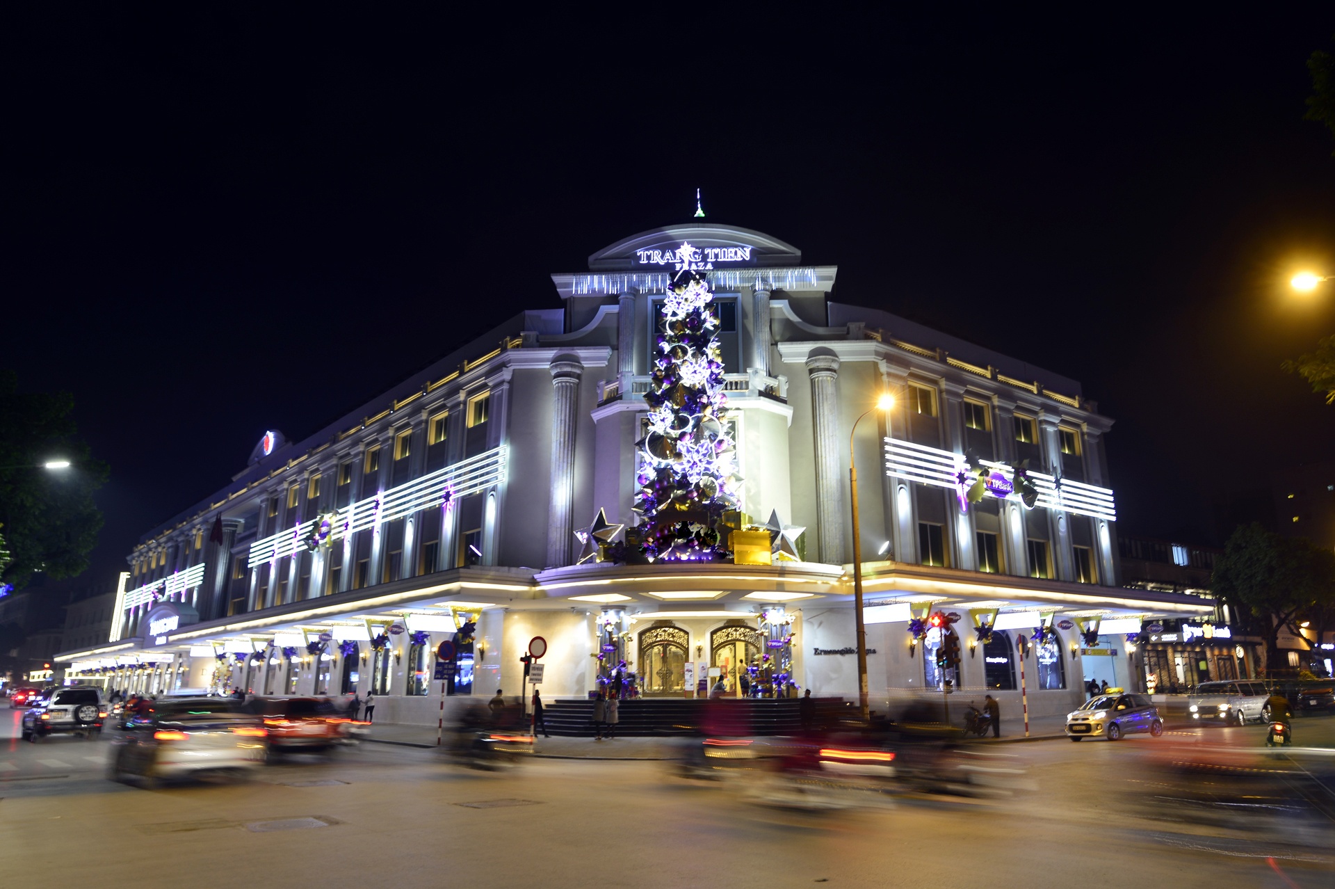 trung tam thuong mai dip giang sinh anh 5