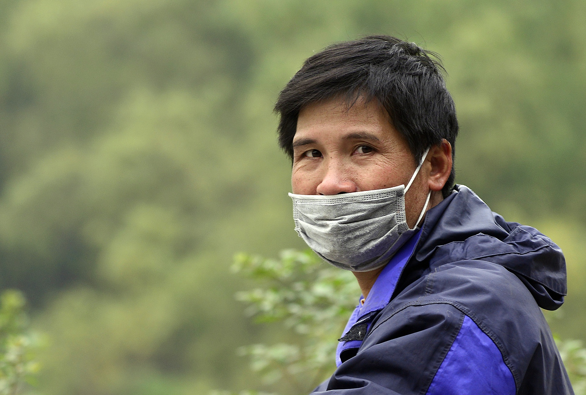 canh dong nhuom mau den cua nuoc song Day anh 8