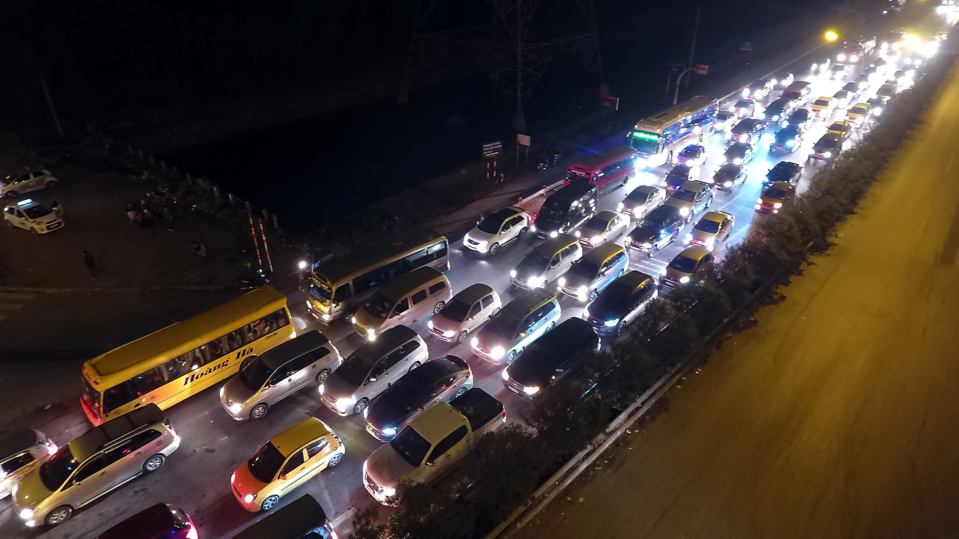 un tac keo dai tai cua ngo phia Nam Ha Noi anh 11