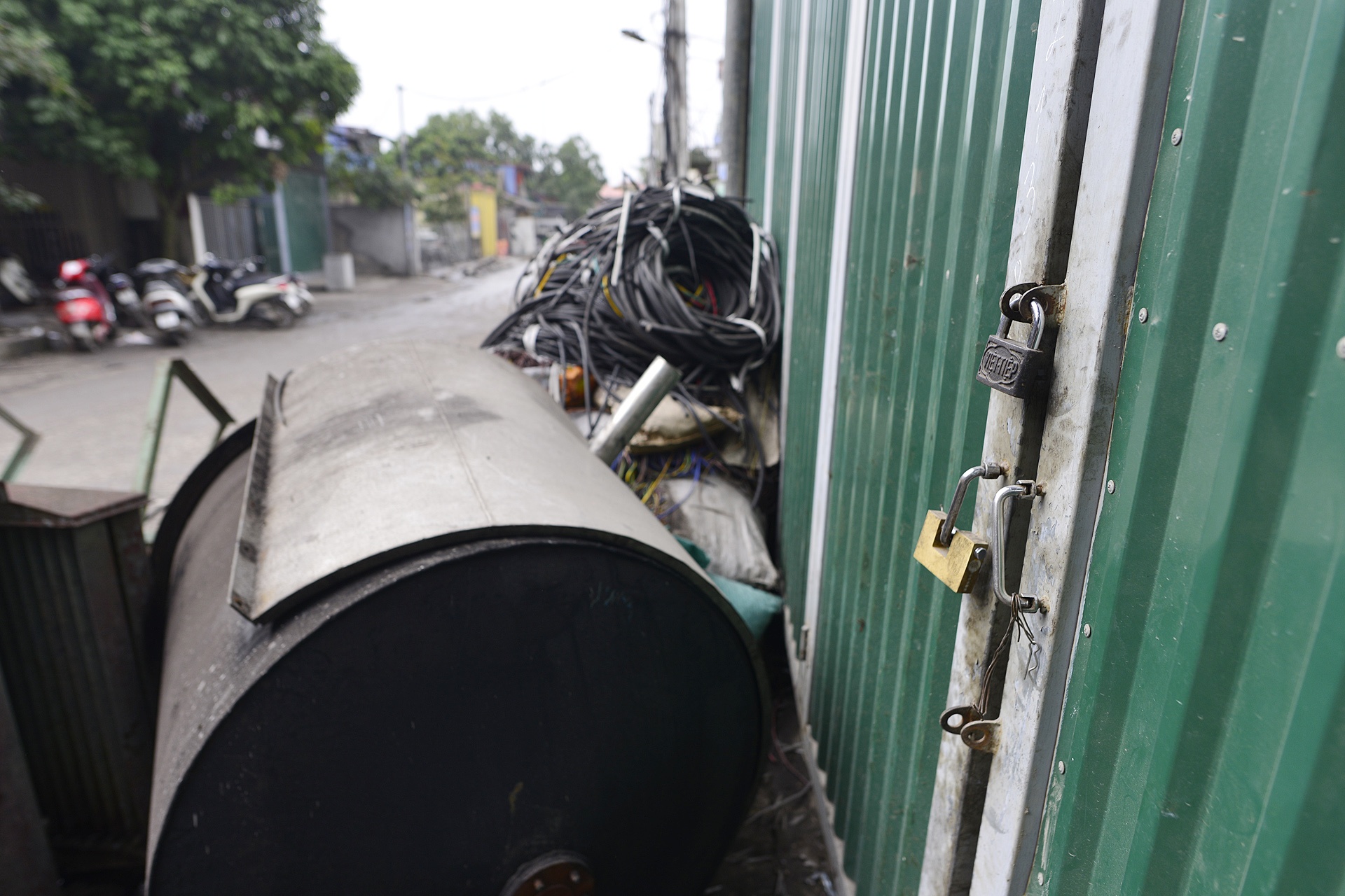 lang nghe Quan Do diu hiu sau vu no anh 9