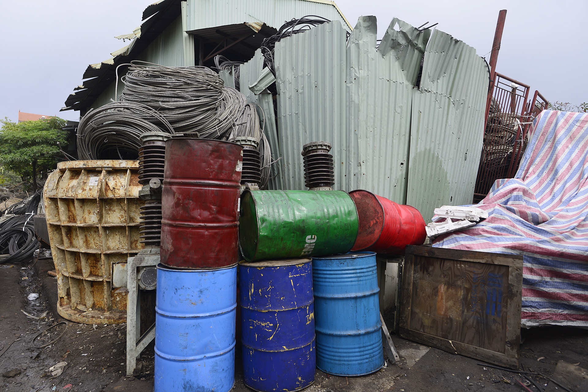 lang nghe Quan Do diu hiu sau vu no anh 12