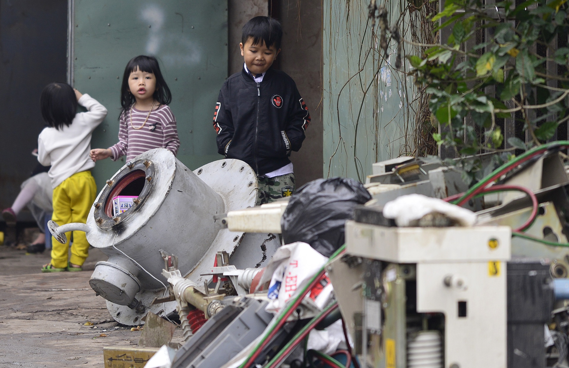 lang nghe Quan Do diu hiu sau vu no anh 13