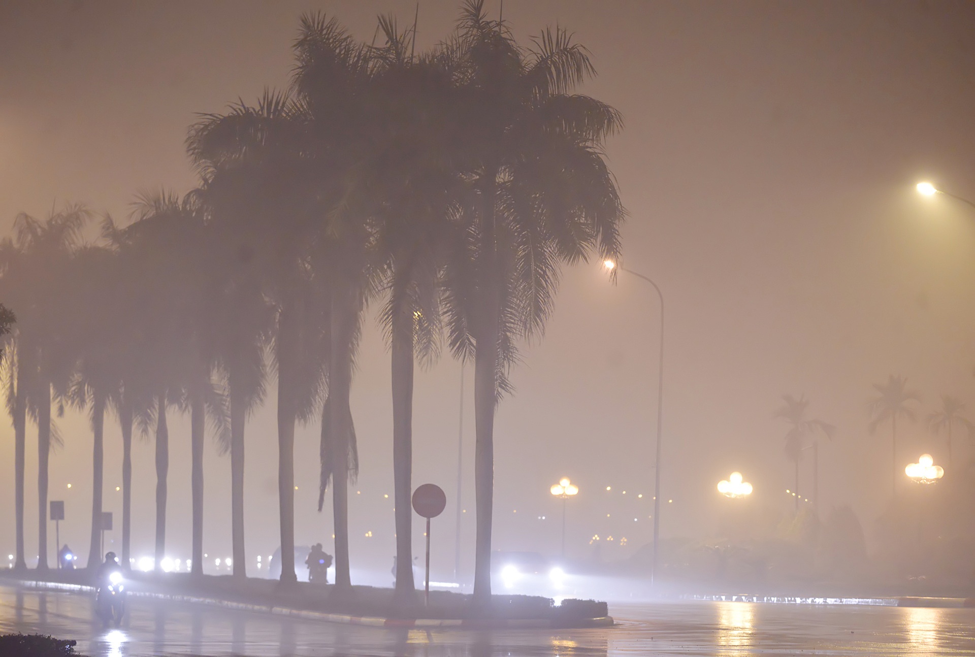 suong mu bao phu Ha Noi anh 9