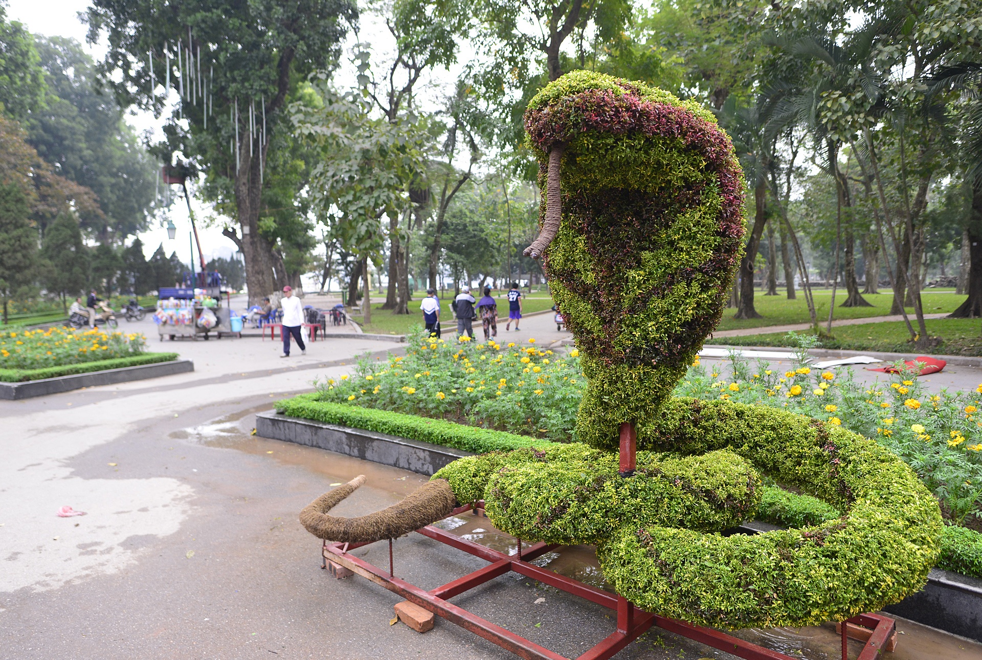 12 con giap xuat hien tai cong vien Thong Nhat anh 5