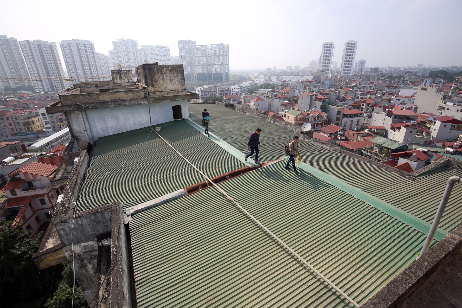 di bo tren mai nha vi thang may hong anh 5