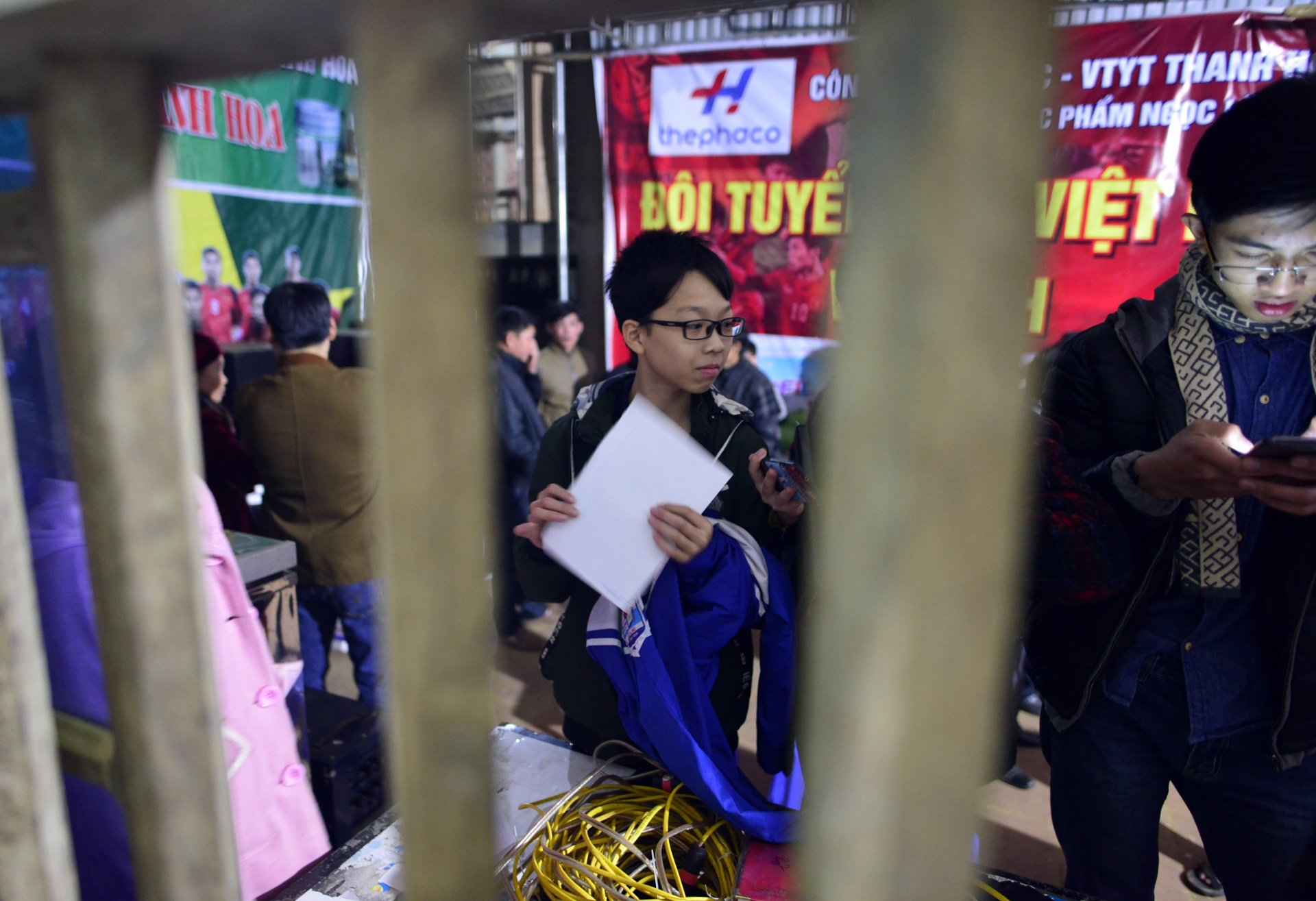 nha thu mon Bui Tien Dung sang dien suot dem anh 14