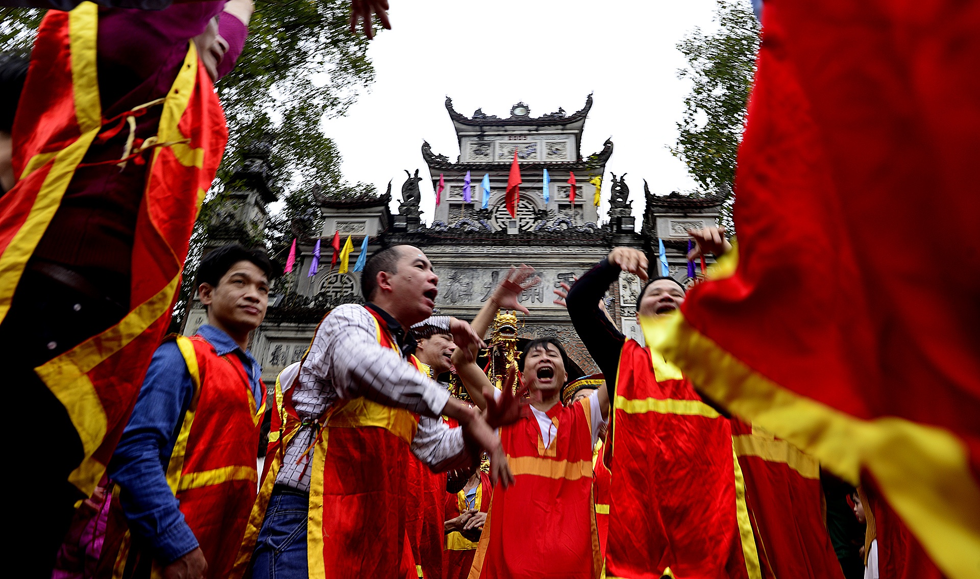 Ruoc phao o lang Dong Ky anh 14