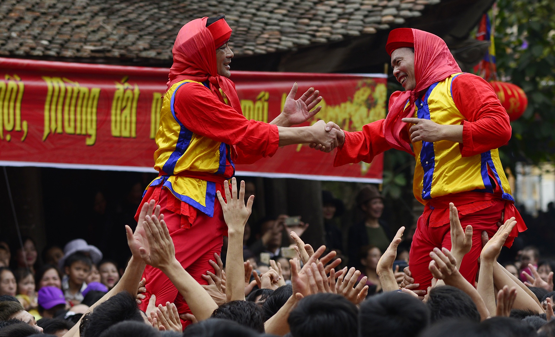 Ruoc phao o lang Dong Ky anh 17