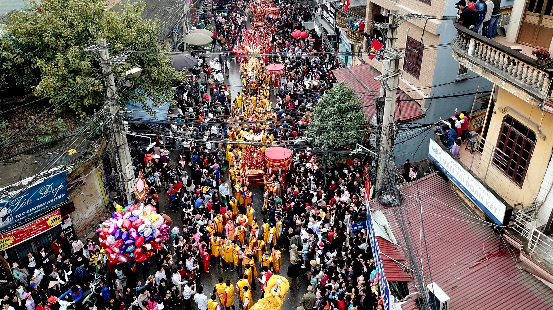 Ruoc phao o lang Dong Ky anh 1