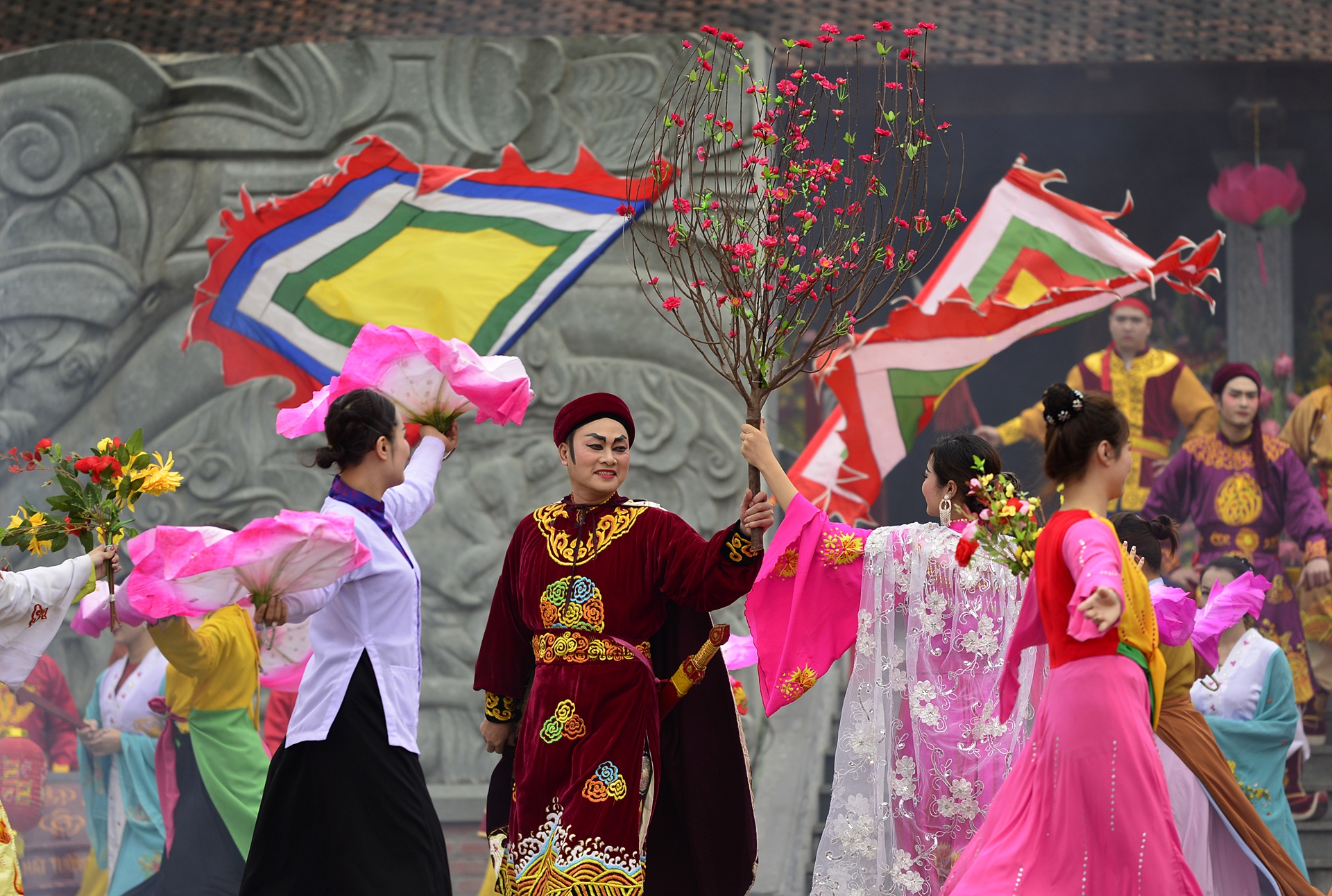 Thu Tuong du hoi go Dong Da anh 11