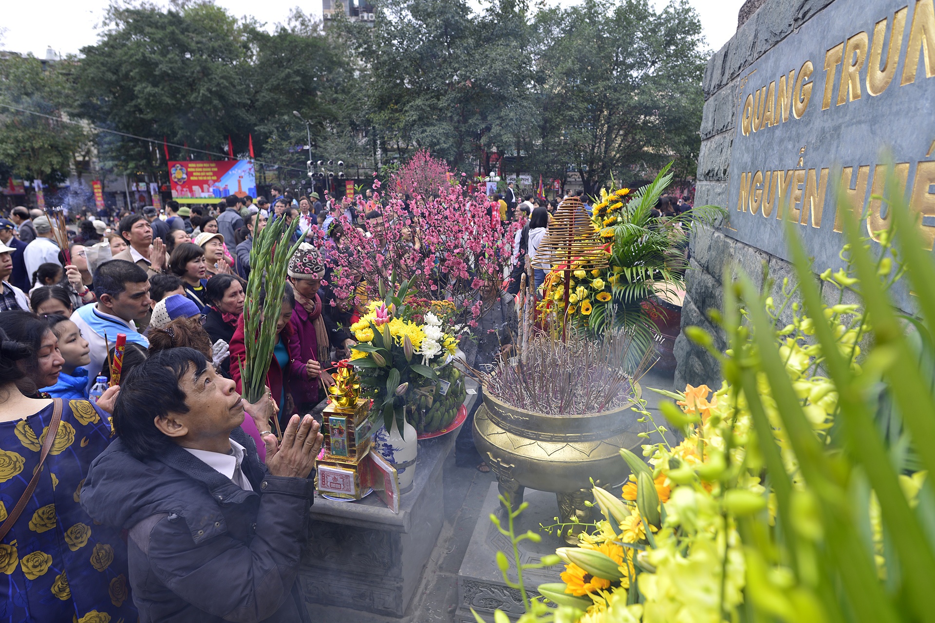 Thu Tuong du hoi go Dong Da anh 12