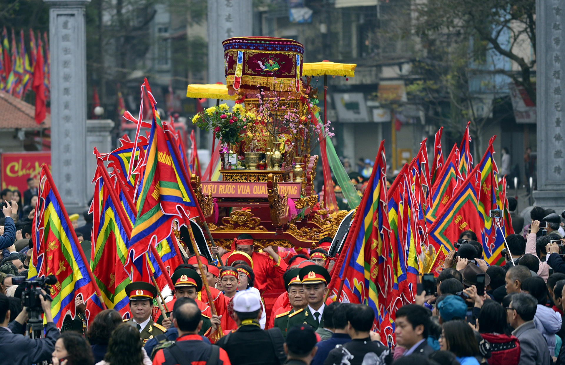 Thu Tuong du hoi go Dong Da anh 4