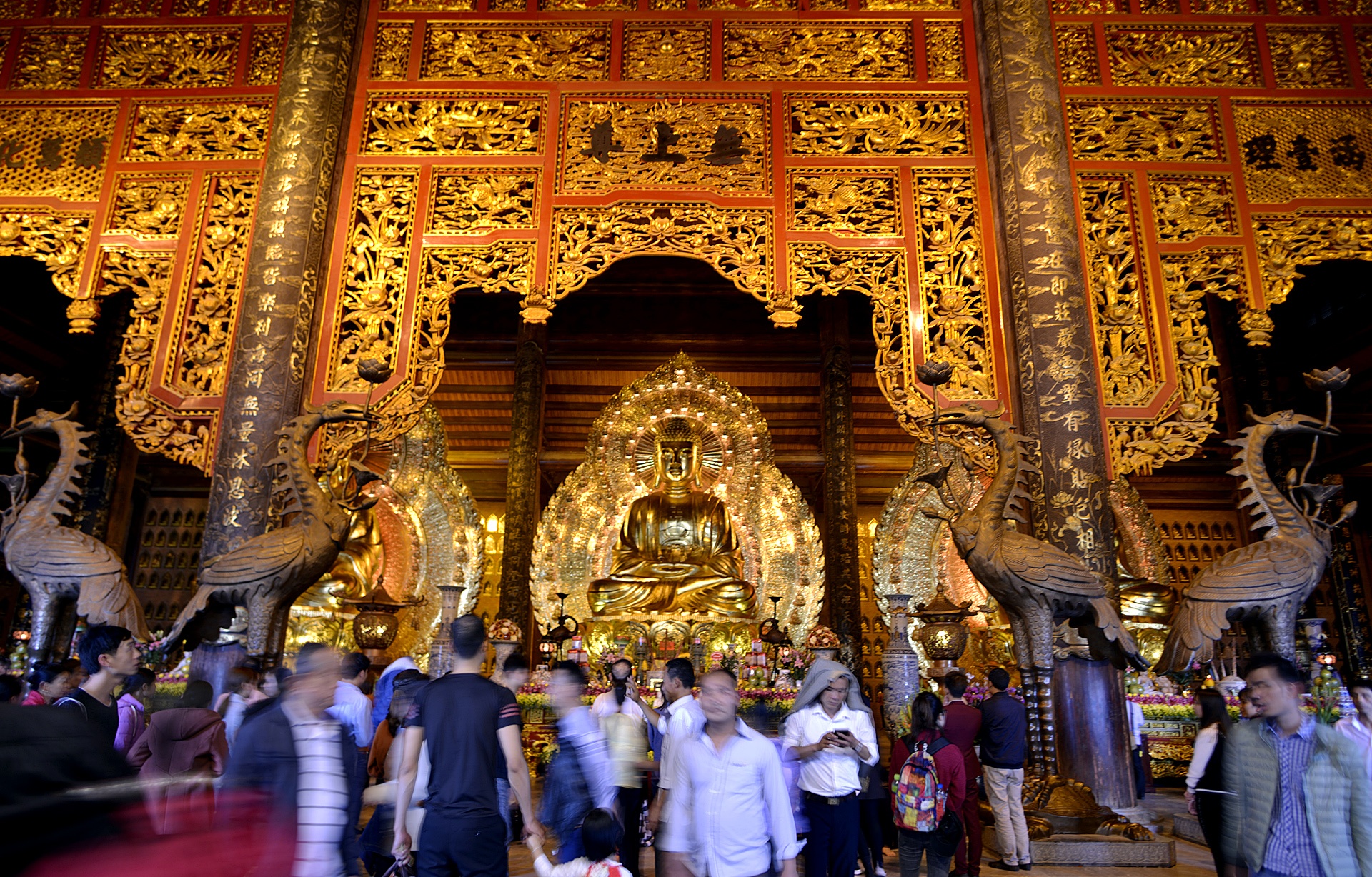 xoa tuong,  nhet tien vao tuong Phat tai Bai Dinh anh 10