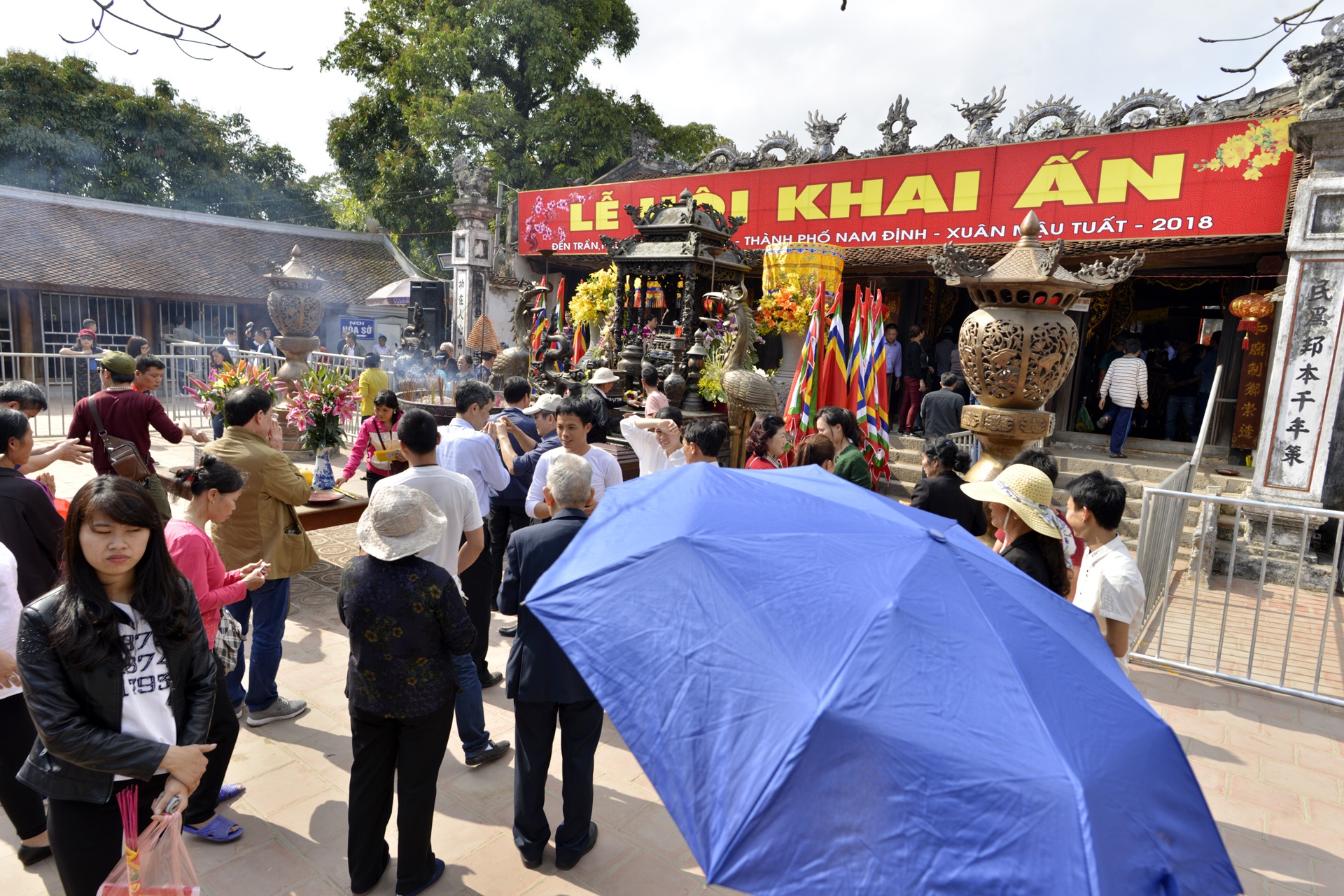 khu vuc phat an san sang truoc gio G anh 1