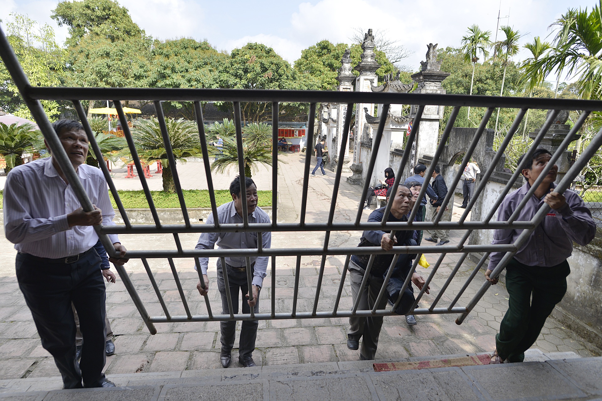 khu vuc phat an san sang truoc gio G anh 7