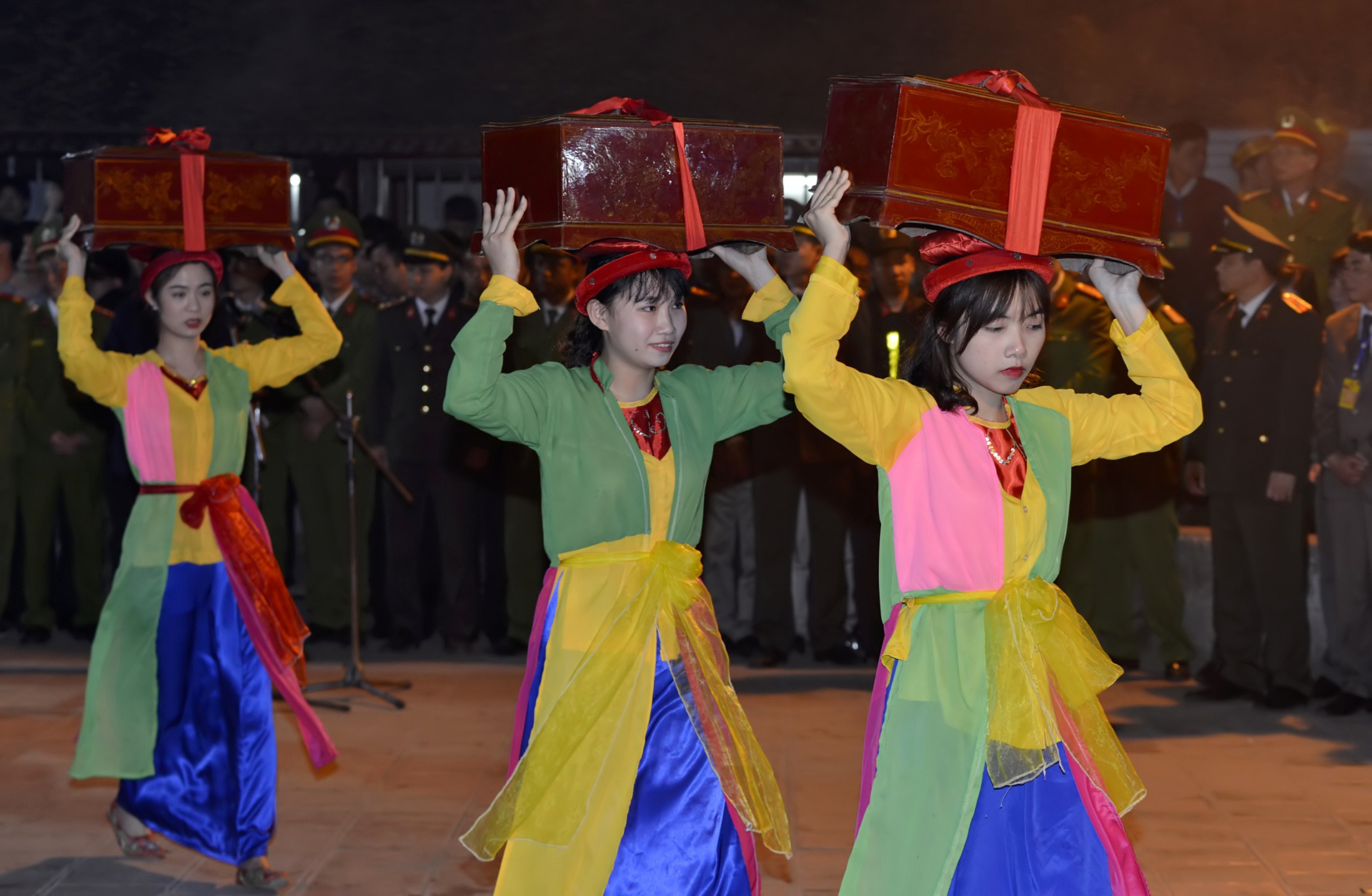 xo day so vao bao kiem sau khai an den Tran anh 6