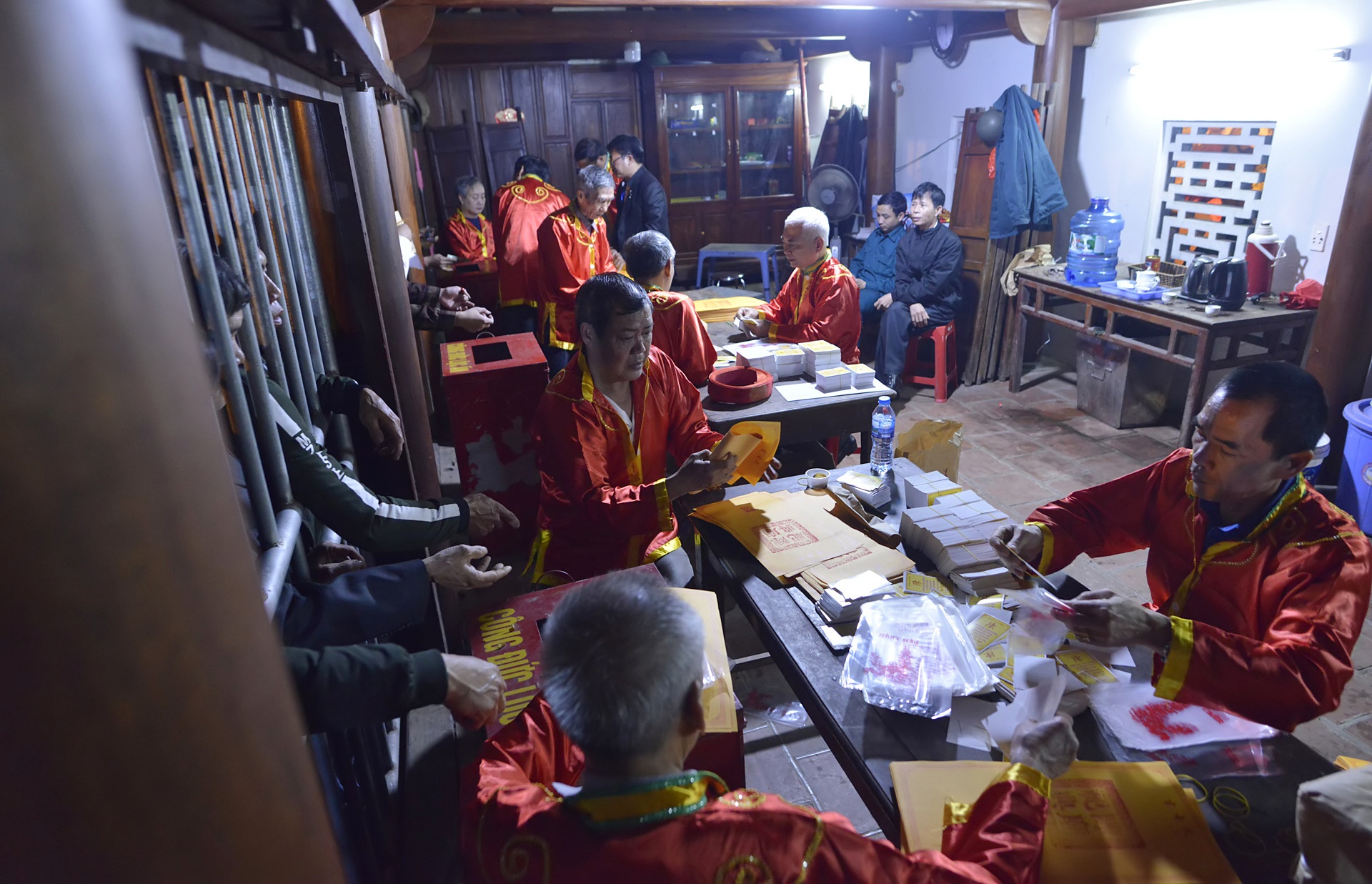 ngu va vat cho mua an den Tran anh 7