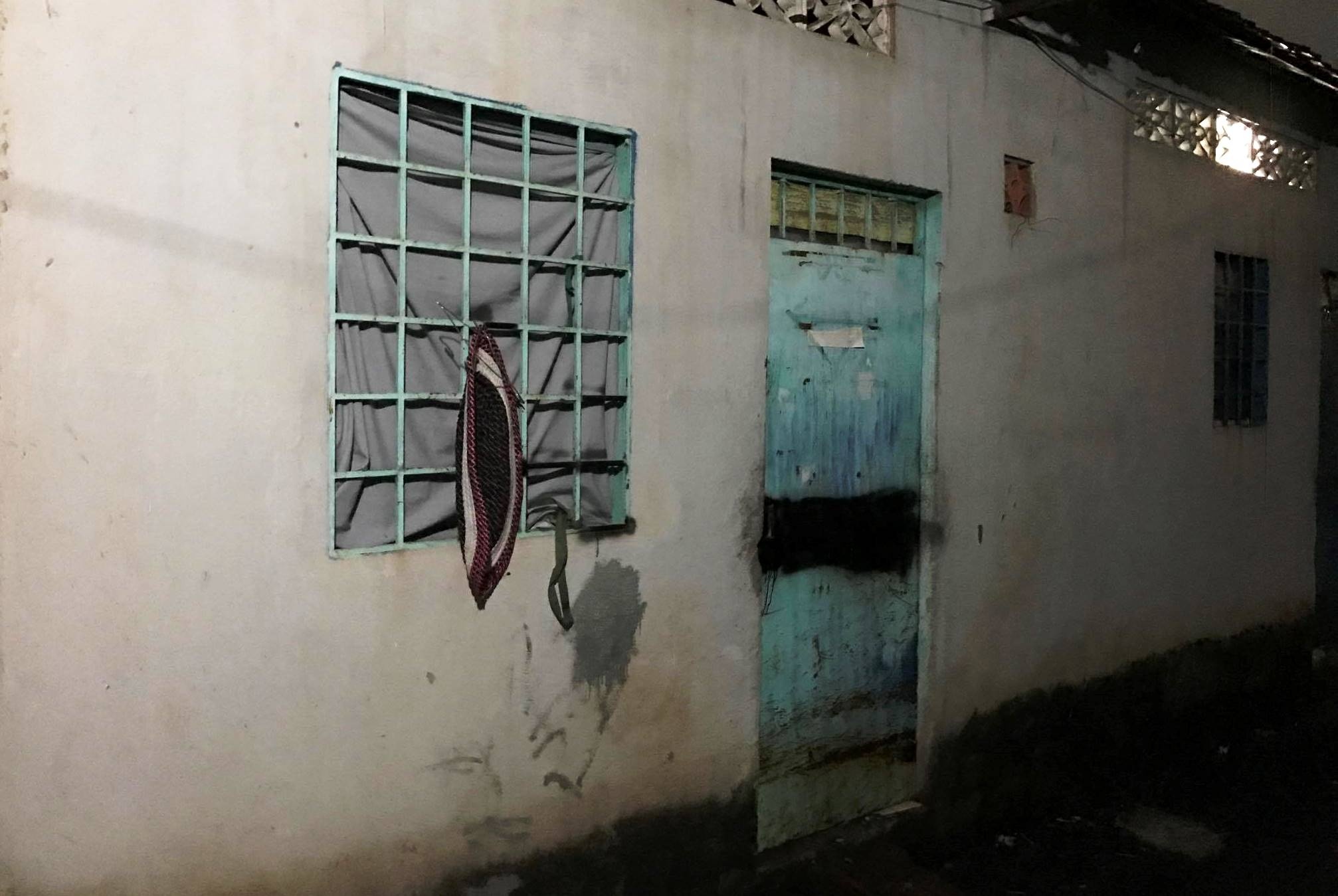 Be trai 2 tuoi nghi bi danh chet anh 1