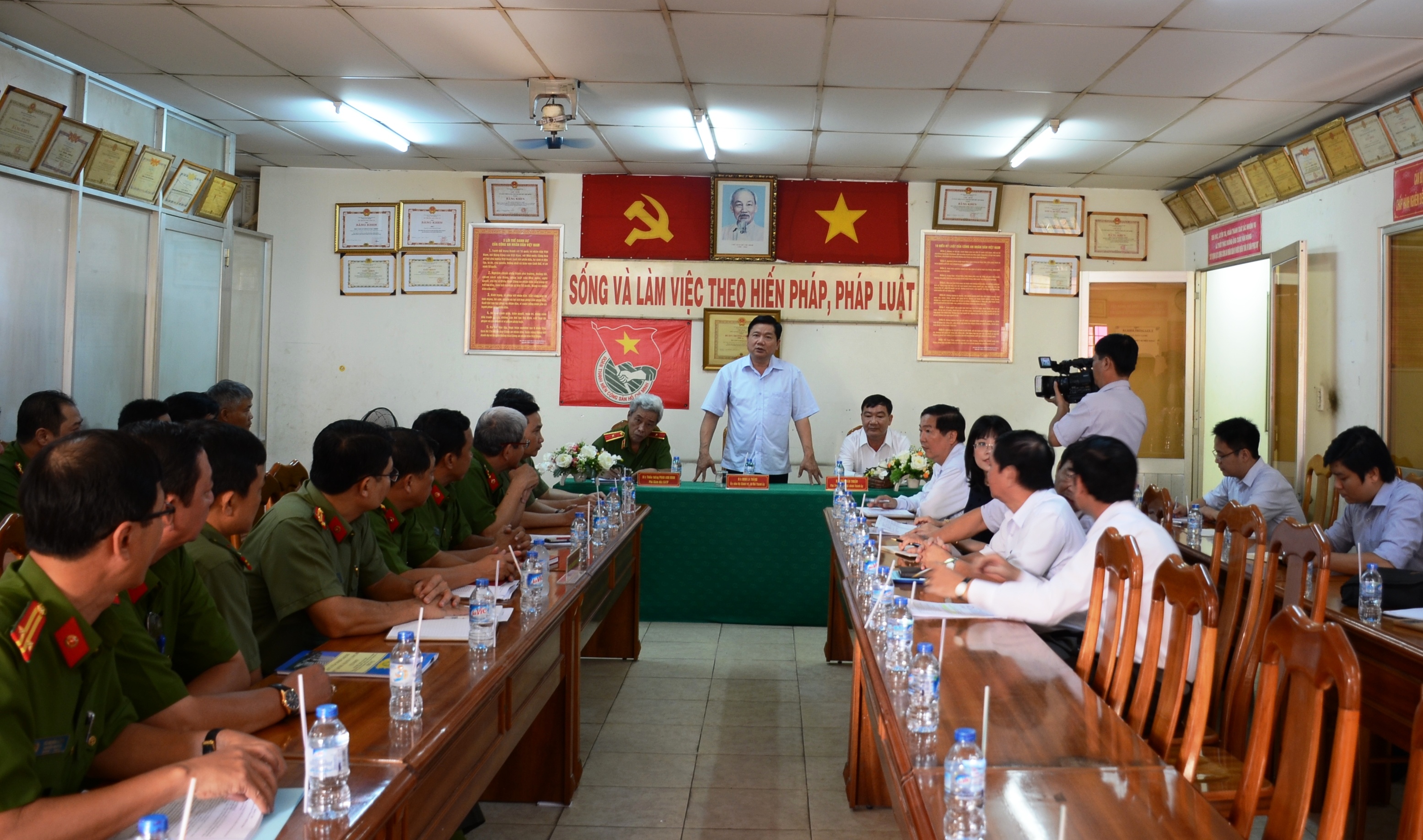 Hinh su dac nhiem anh 1