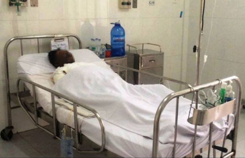 Doi vo chong chay nhu duoc trong phong tro o Sai Gon hinh anh